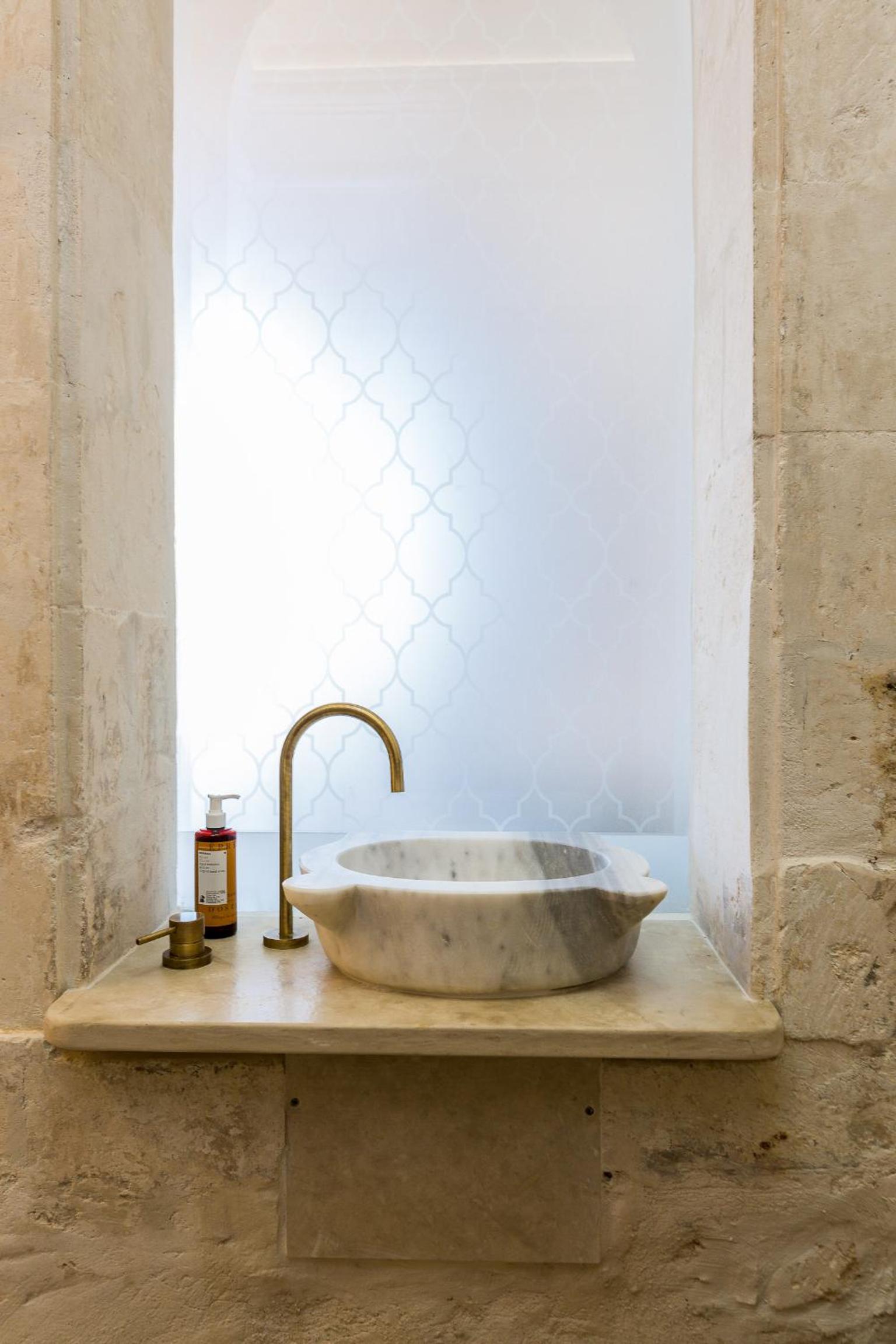 Deluxe King Suite with Hammam and Terrace photo 2