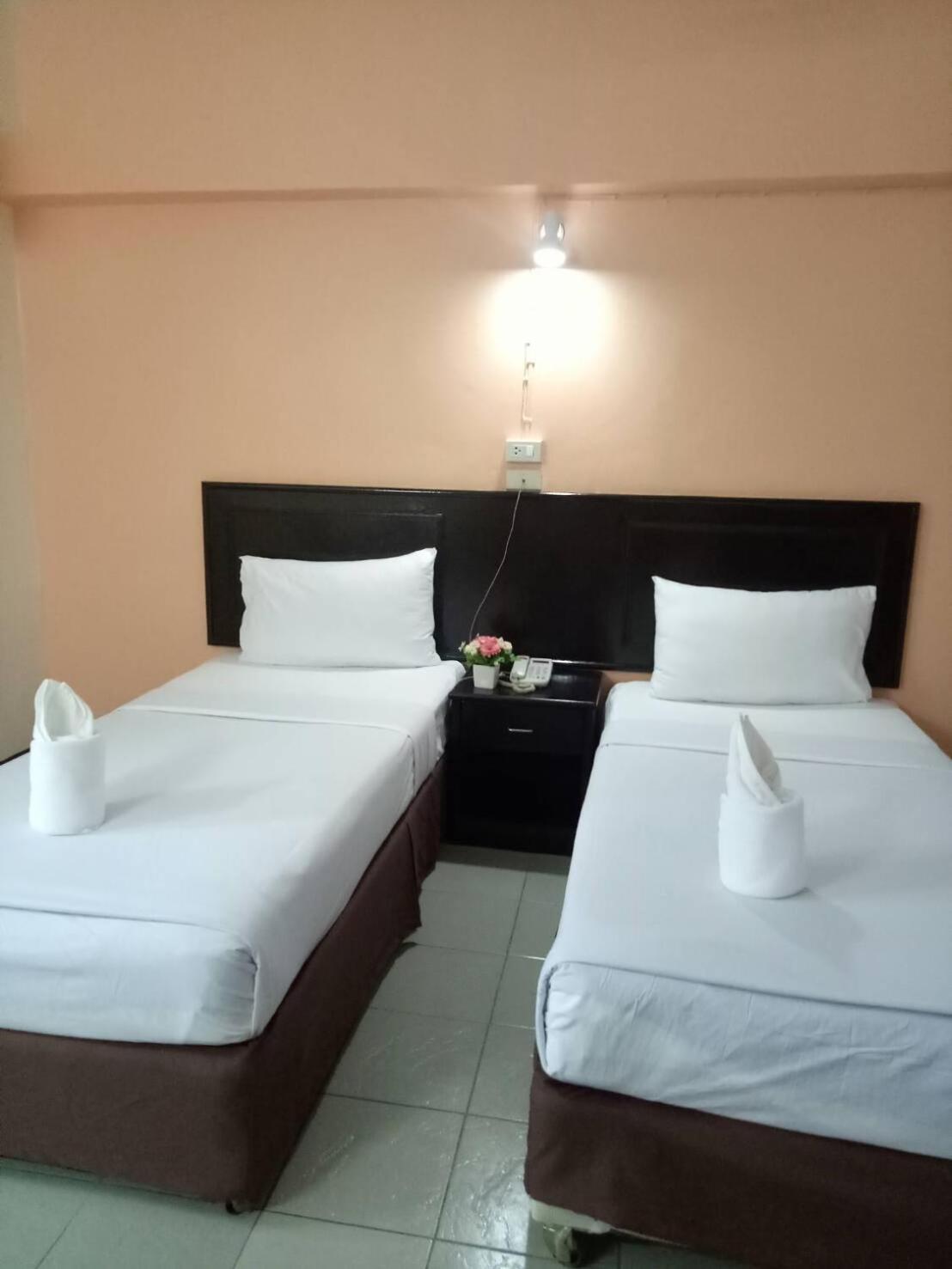 Standard Twin Room photo 3