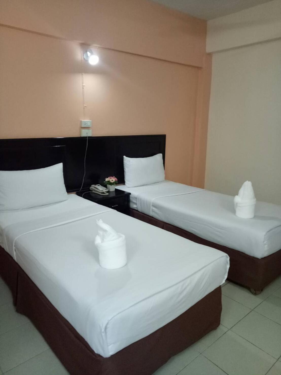 Standard Twin Room photo 2