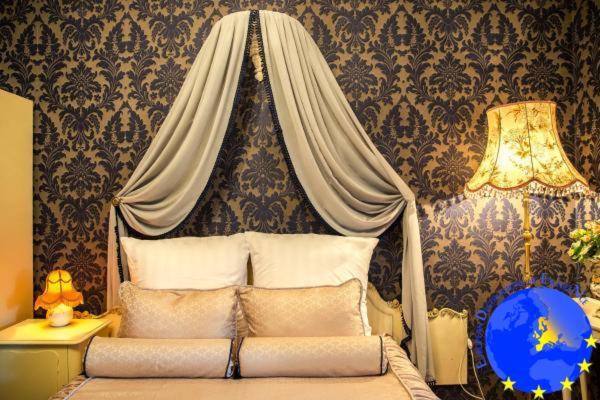 Deluxe Double Room with Shower photo 1