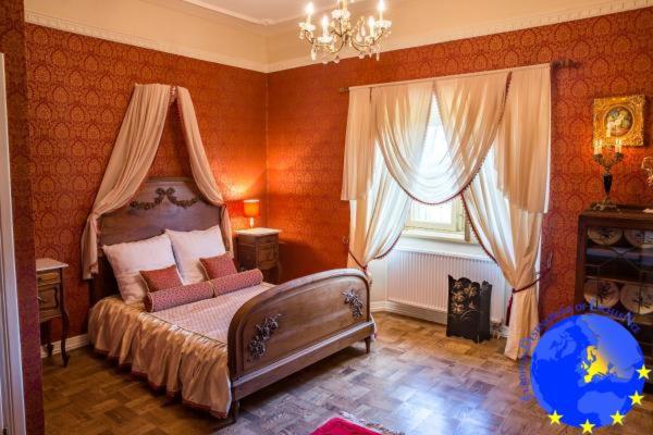 Deluxe Double Room with Shower photo 1