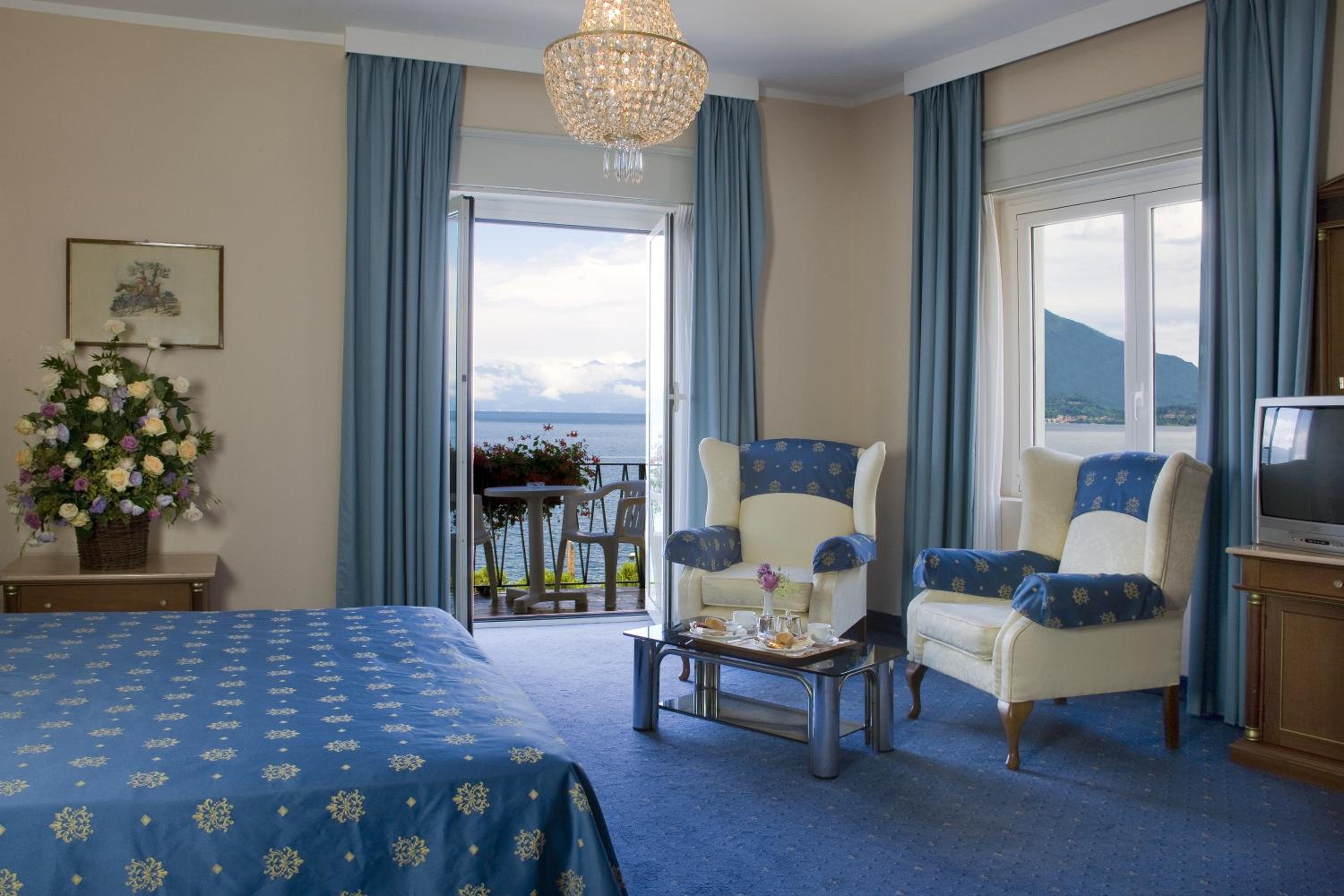 Triple Room with Lake View - Photo 4