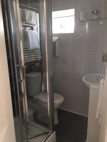 Single Room with Private Bathroom photo 3