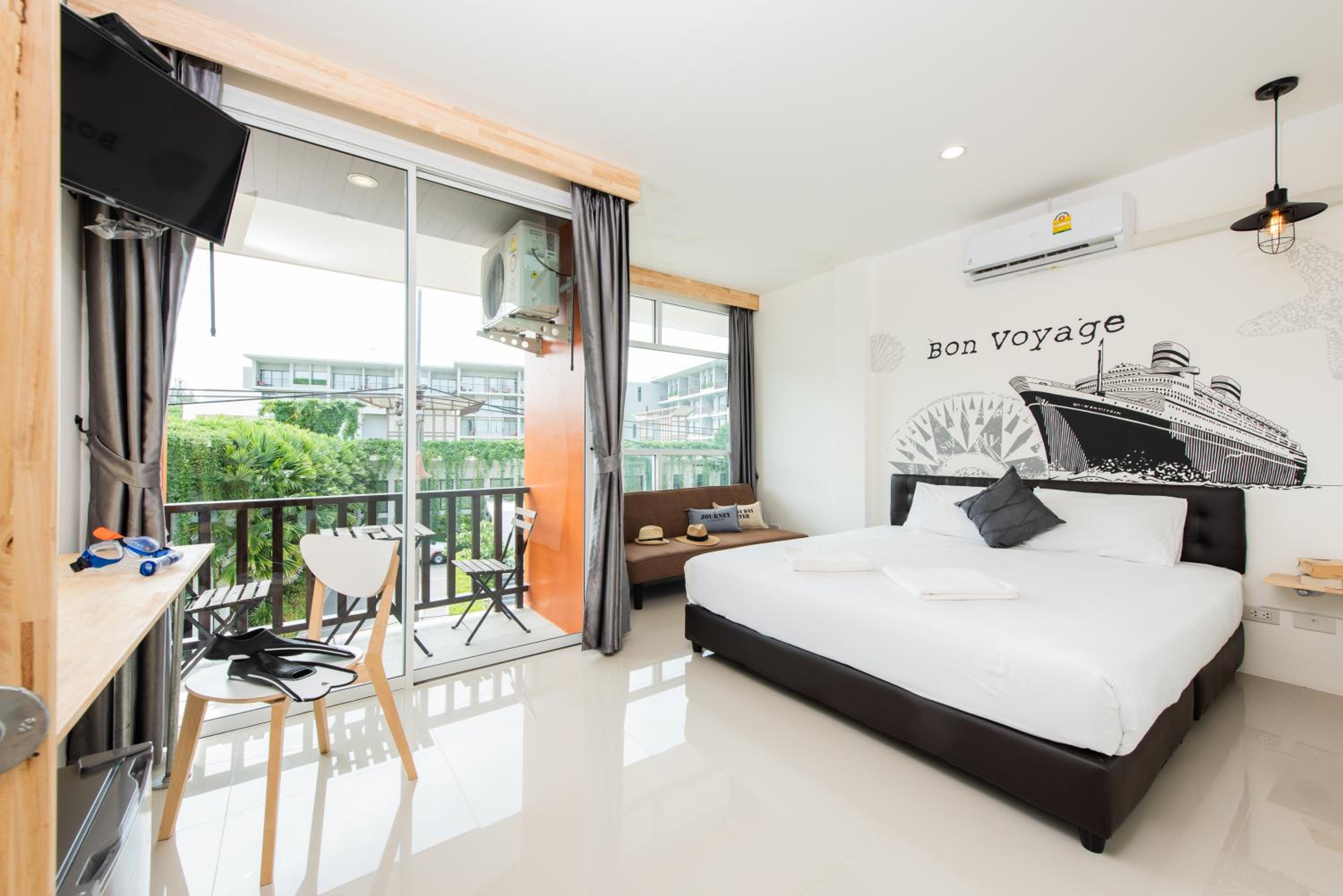 Deluxe Double Room with Balcony
