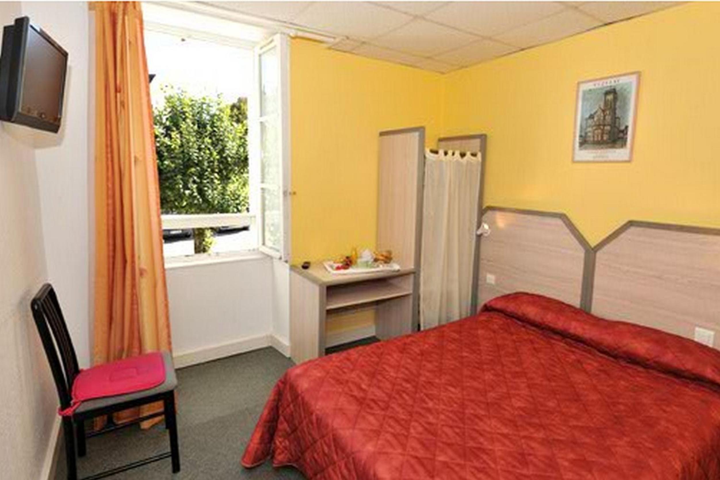 Standard Double or Twin Room photo 2