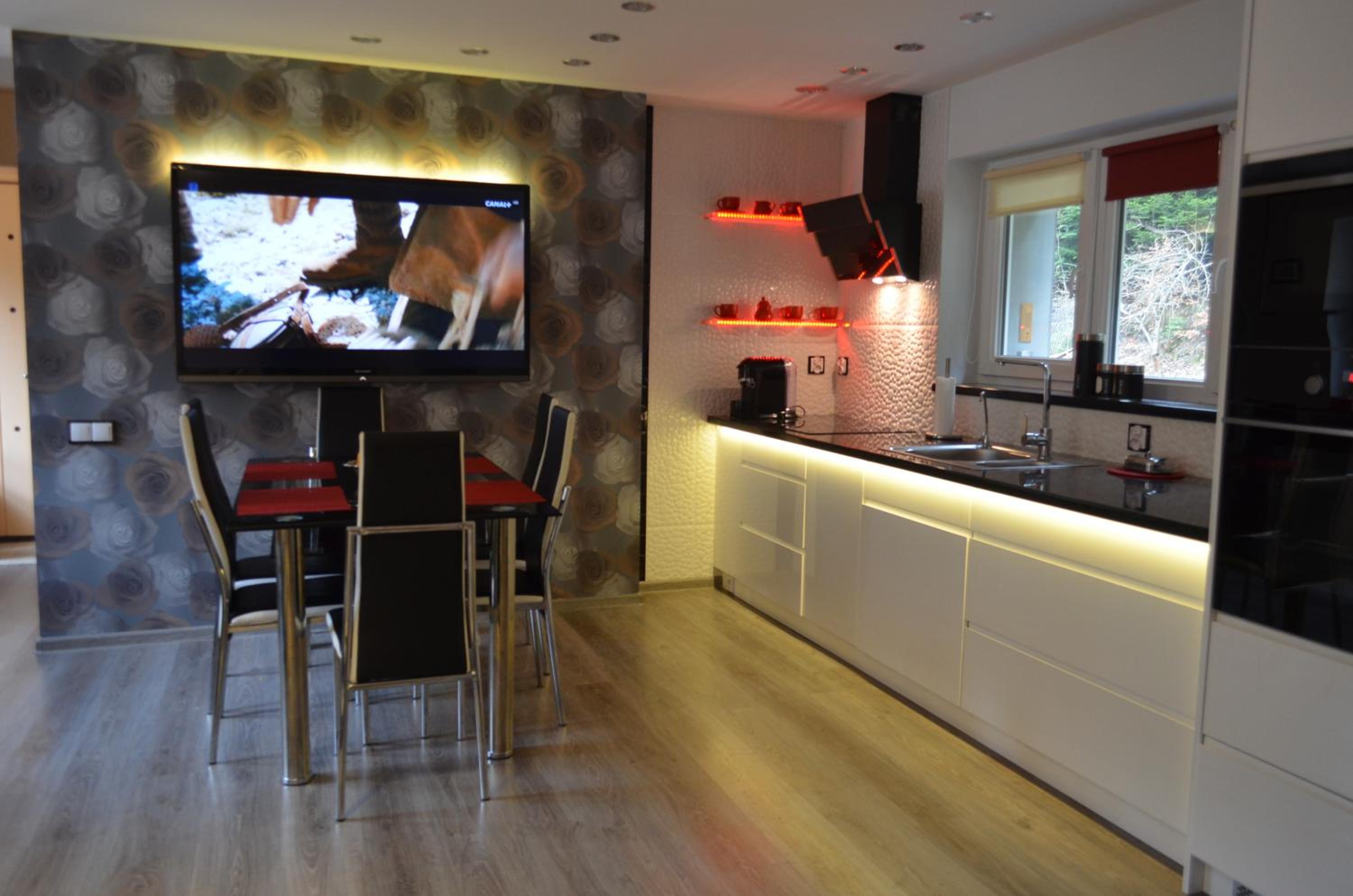 Penthouse Apartment photo 2