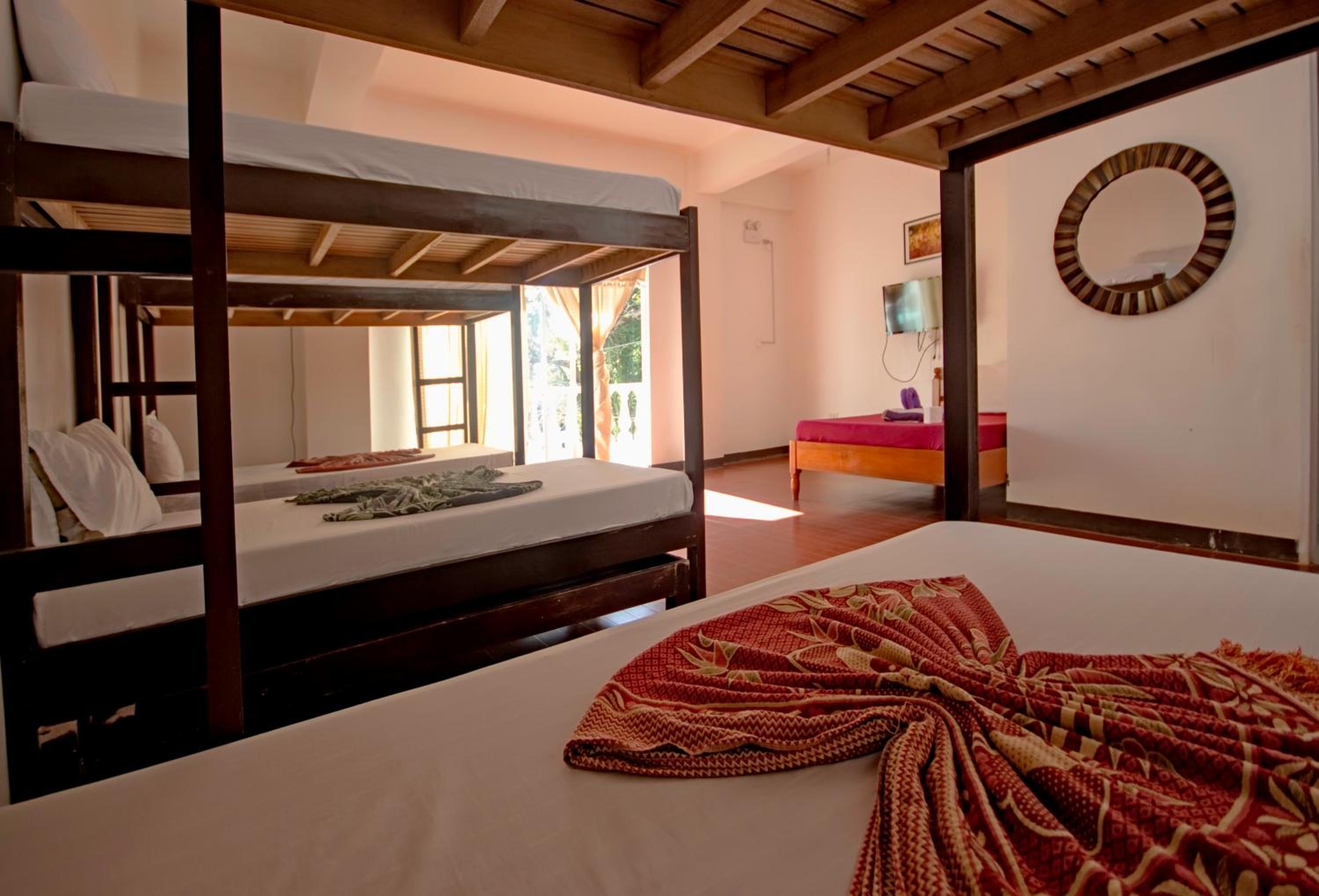 Mixed Dormitory Room photo 3