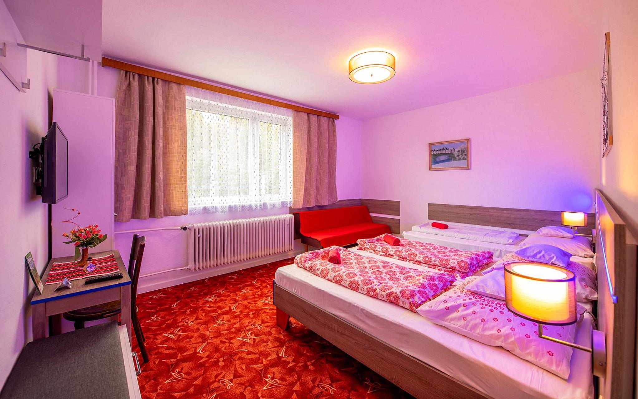 Triple Room with Shared Bathroom photo 3