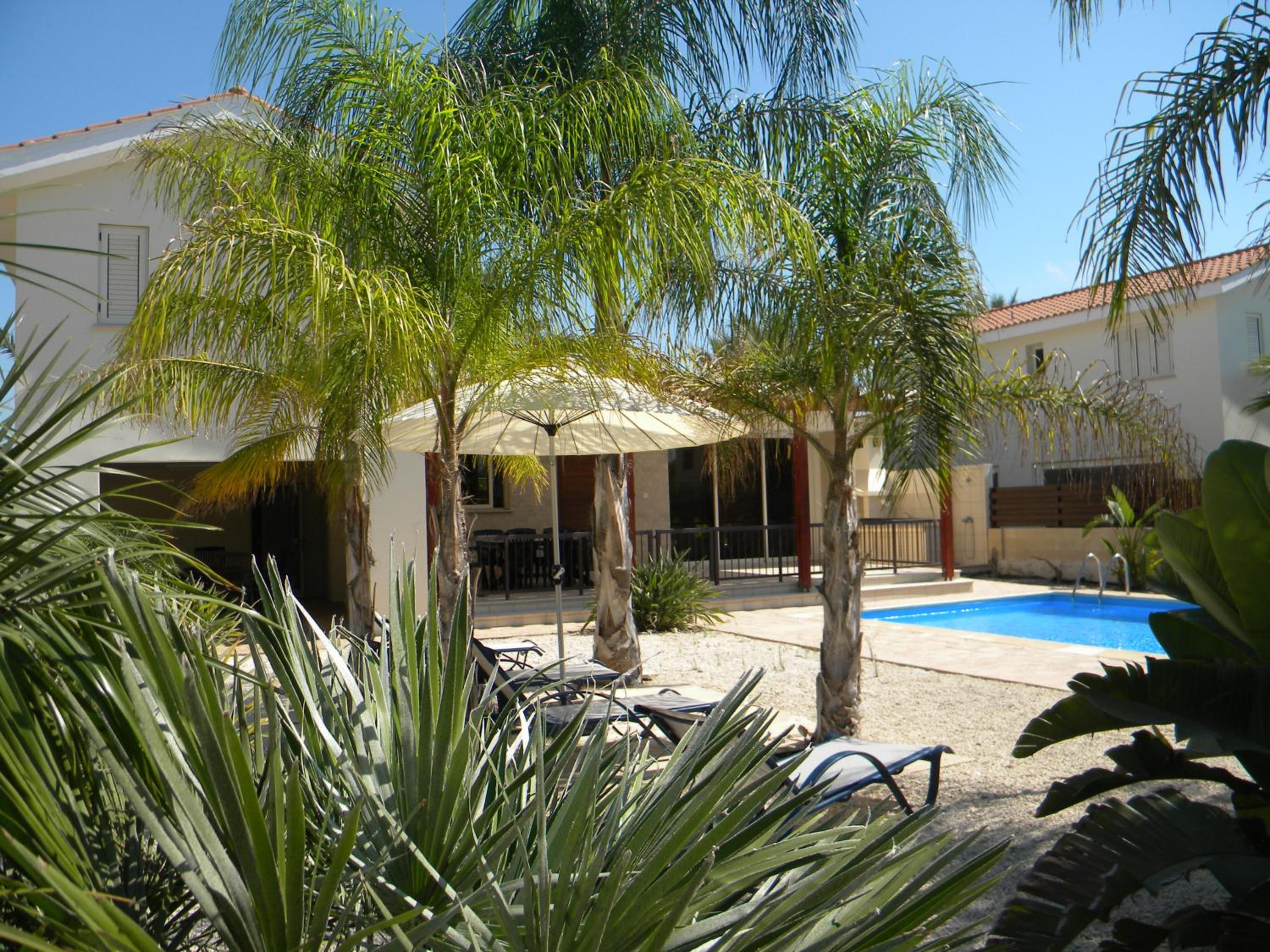 Villa photo 3