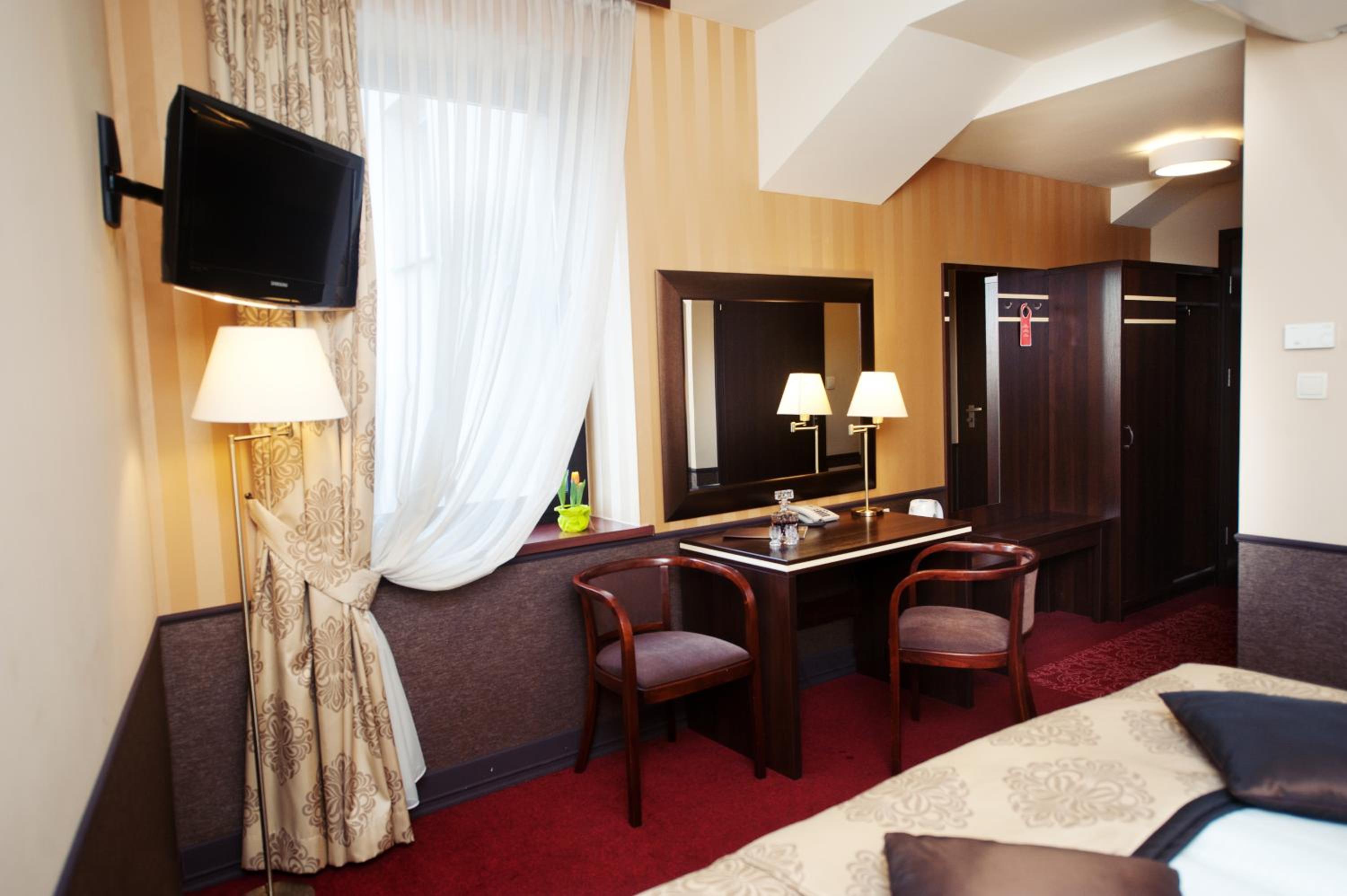 Superior Double or Twin Room - Photo 8