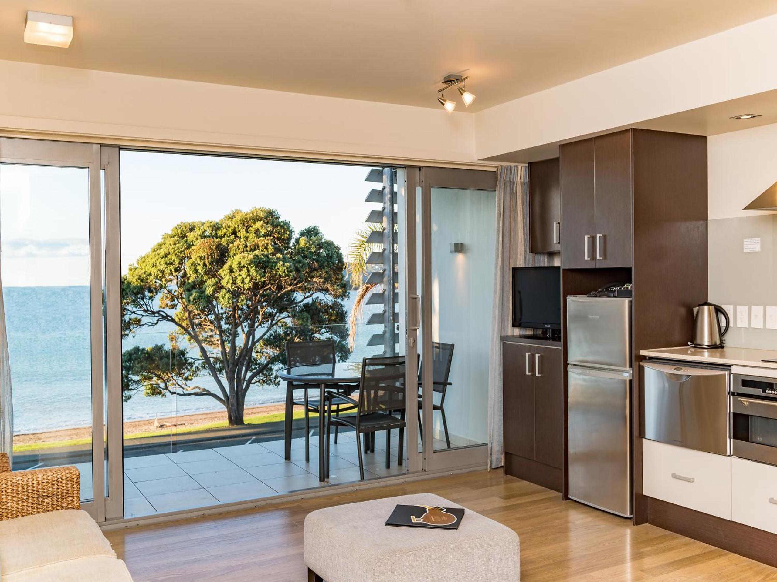 Premium One-Bedroom Apartment with Sea View