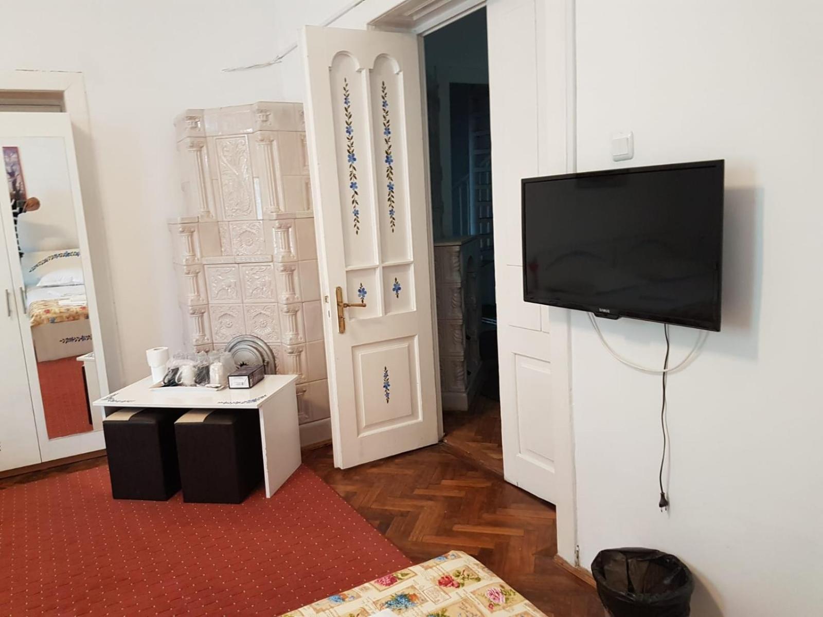 Quadruple Room with Private External Bathroom - Photo 5