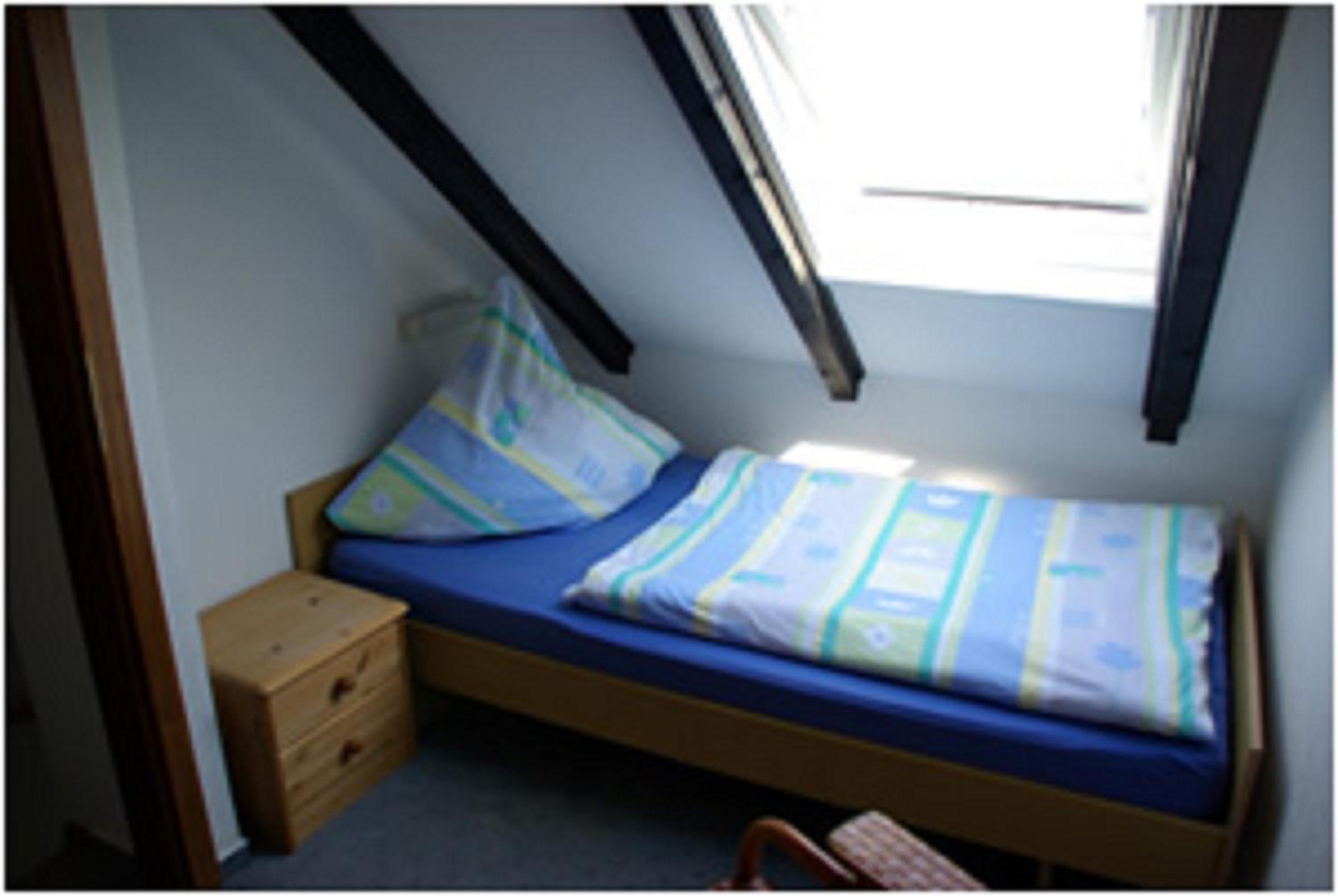 One-Bedroom Apartment with Twin Bed photo 1