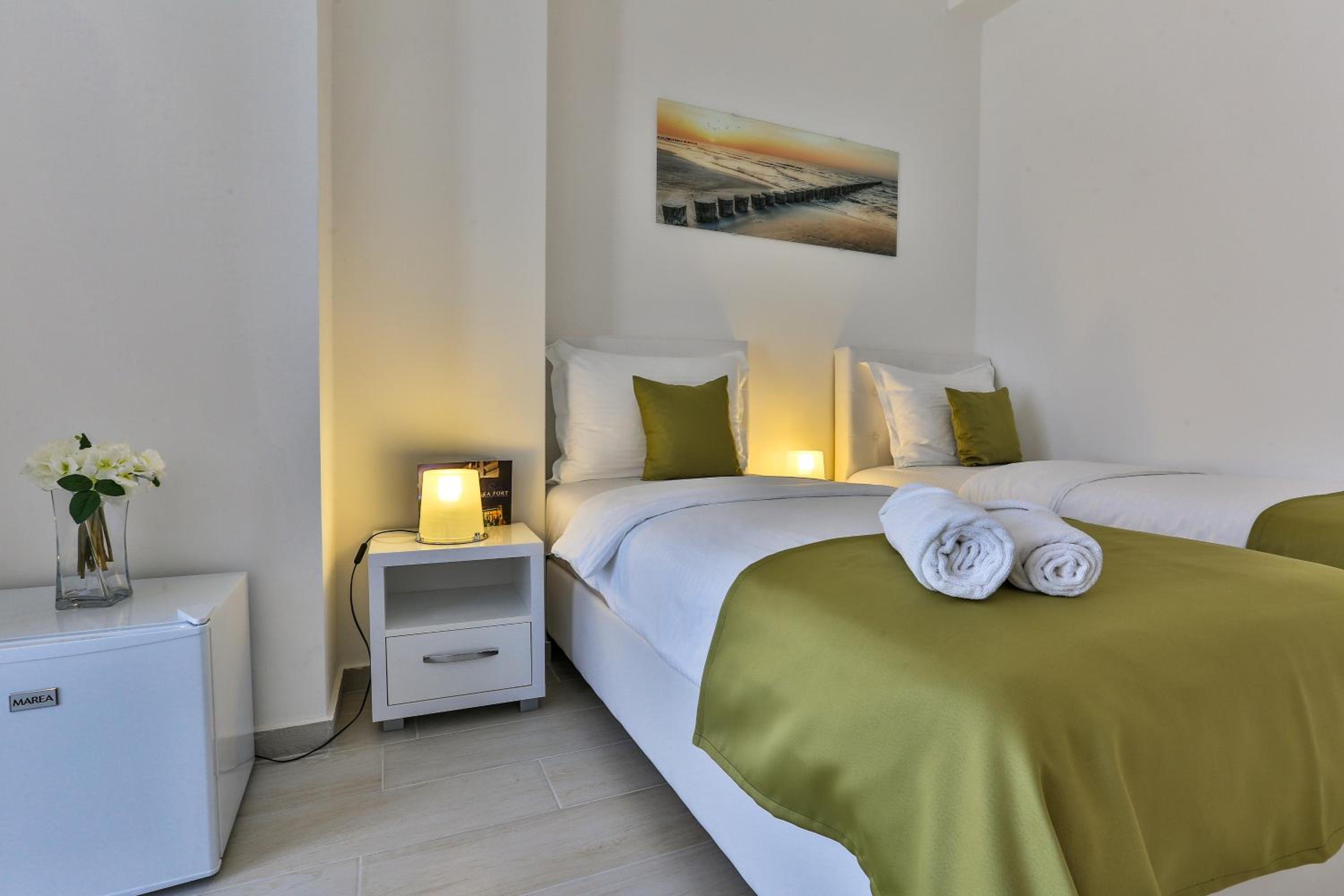 Twin Room with Sea View photo 2