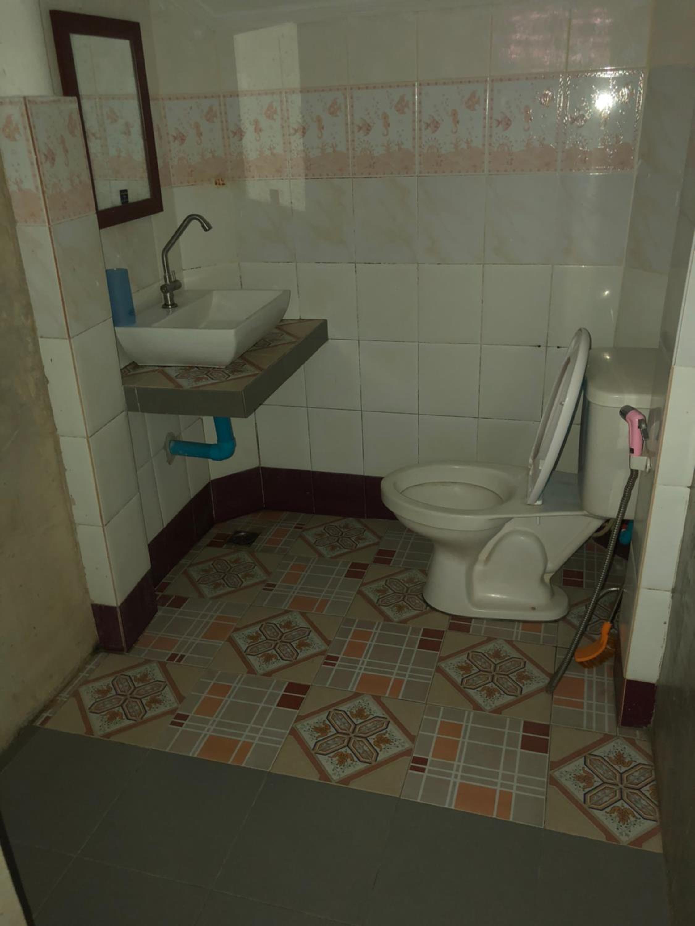 Suite - Photo 14