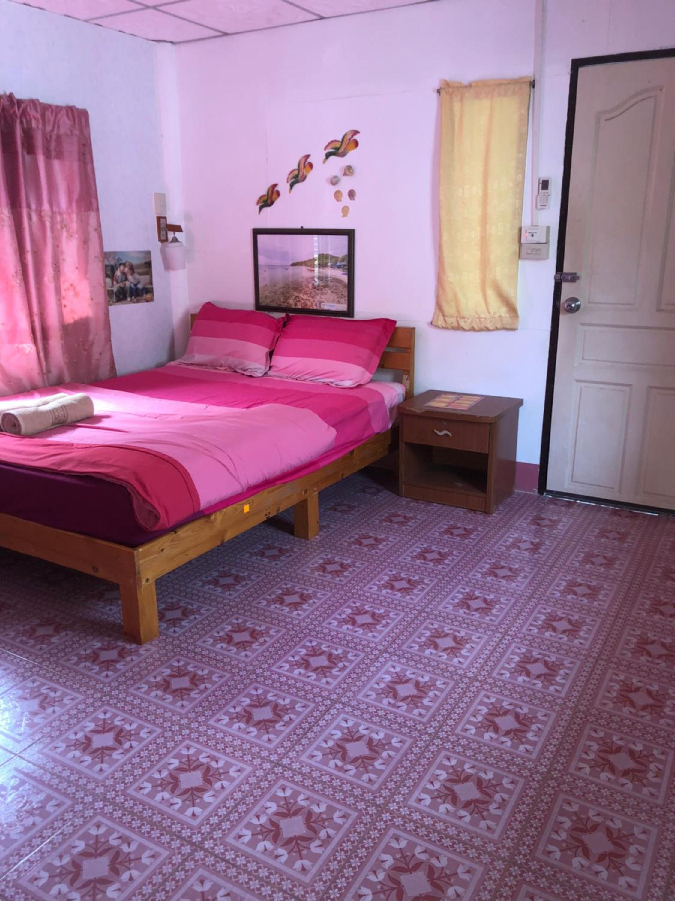 Suite - Photo 26