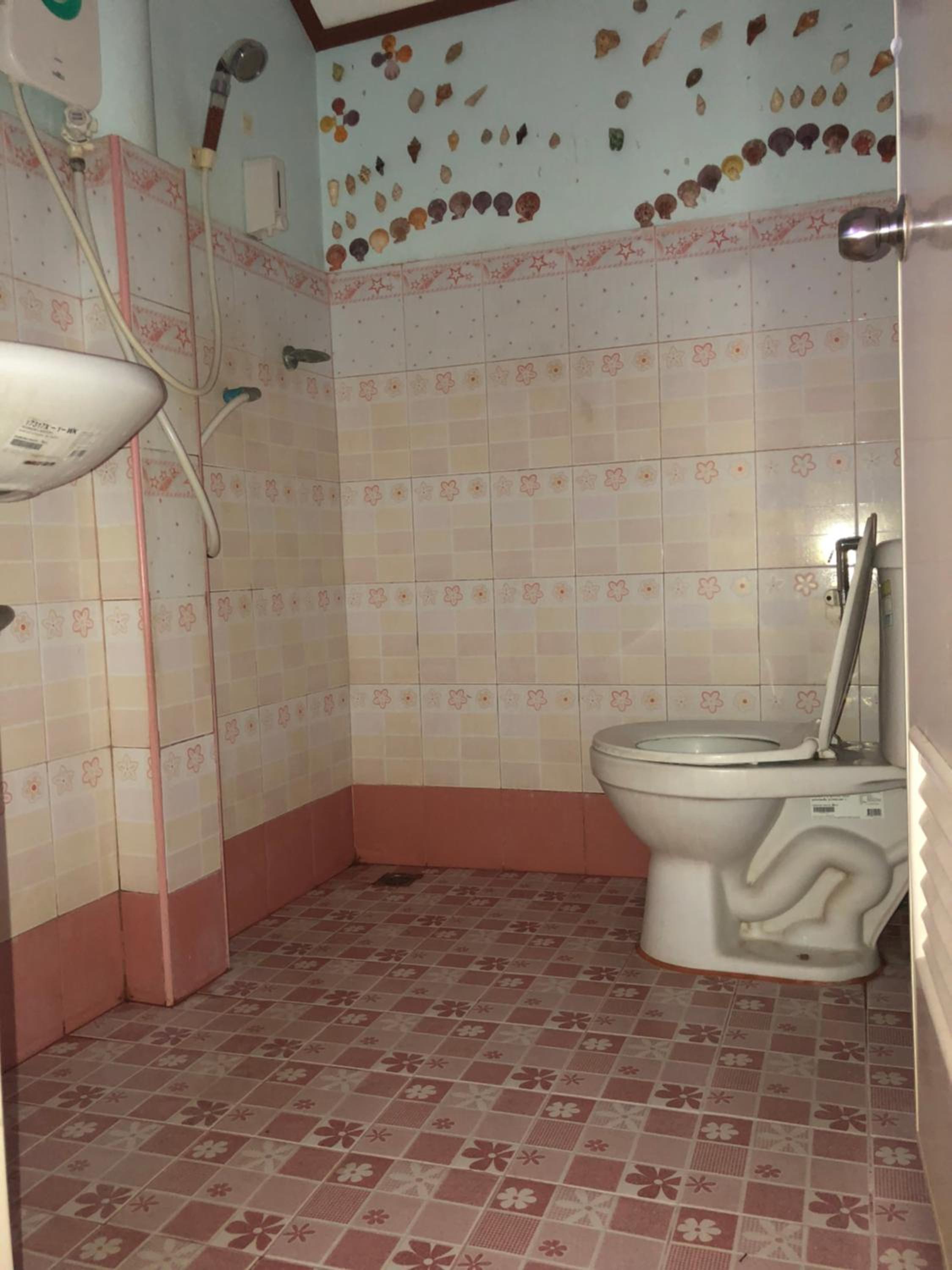 Suite - Photo 24