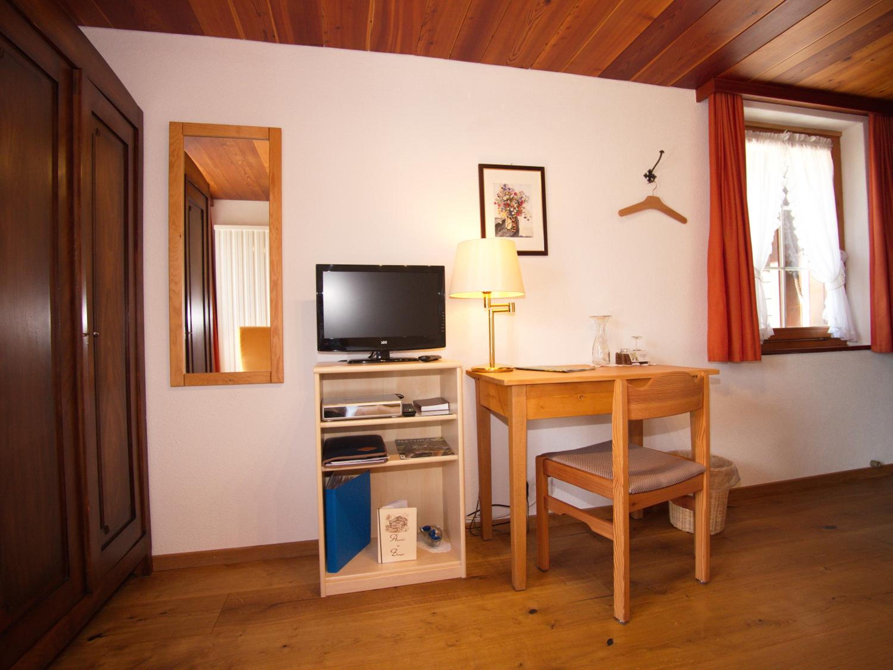 Single Room with Balcony photo 3