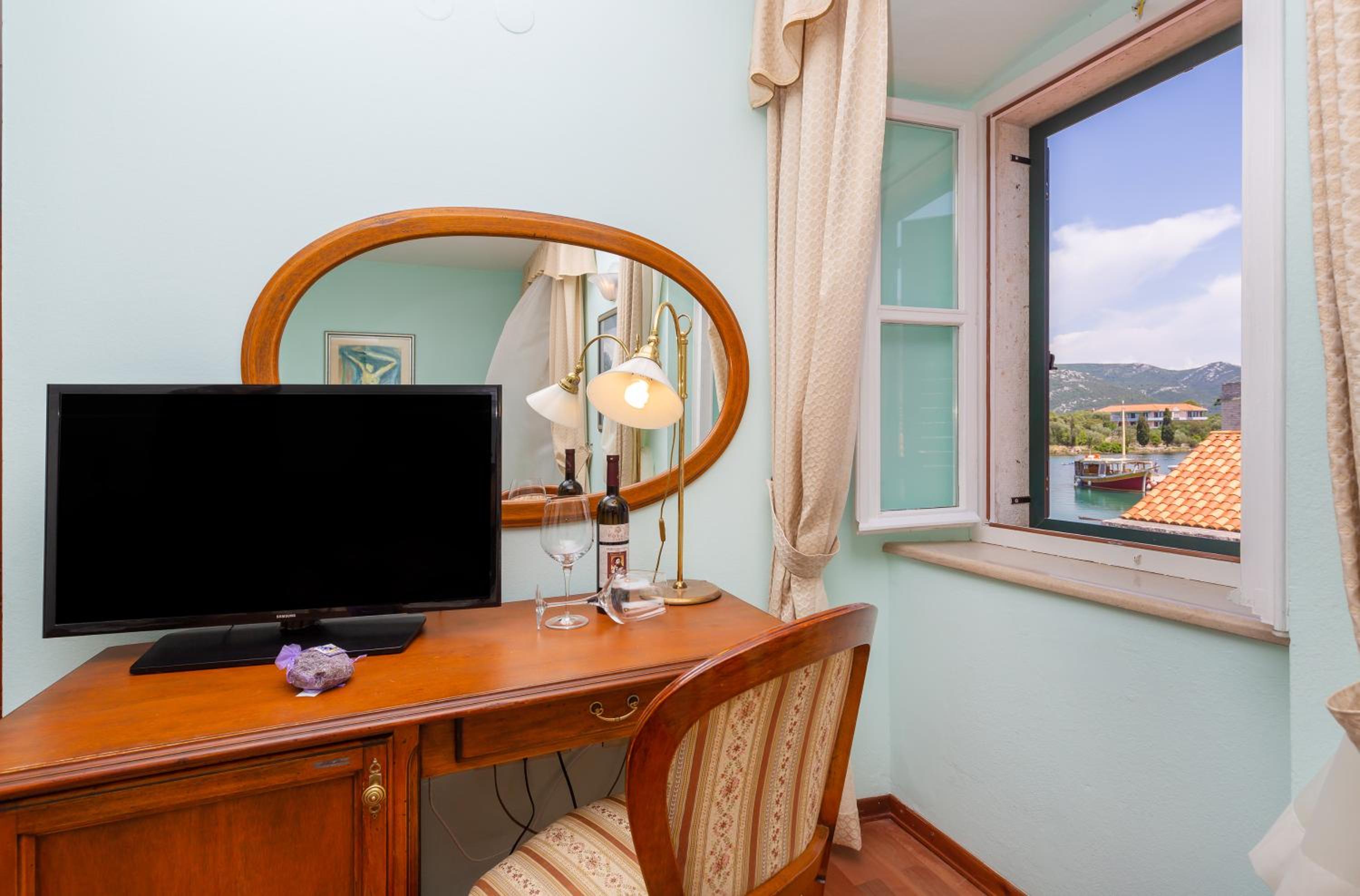 Standard Double Room photo 2