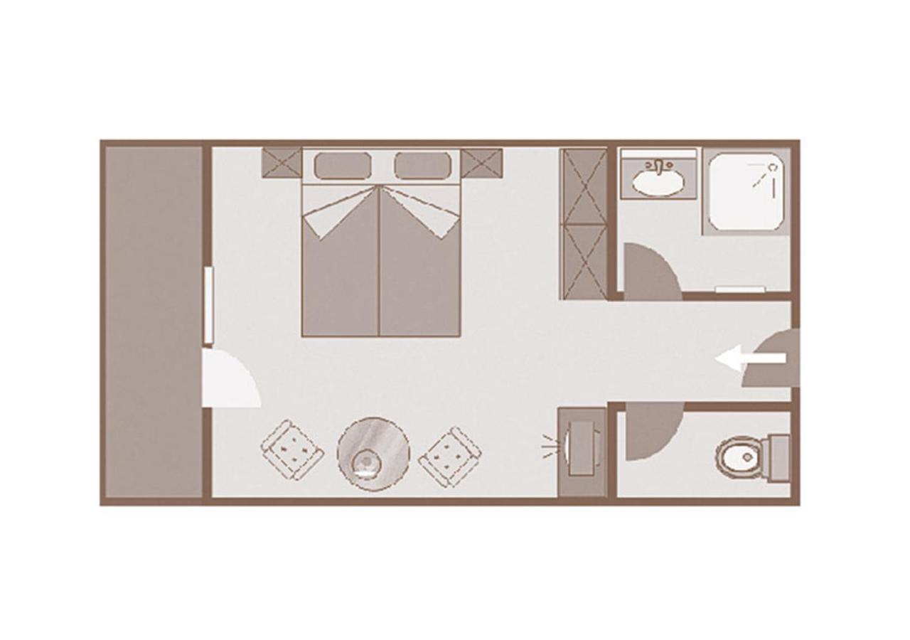Classic Double Room with Balcony and Mountain View photo 2