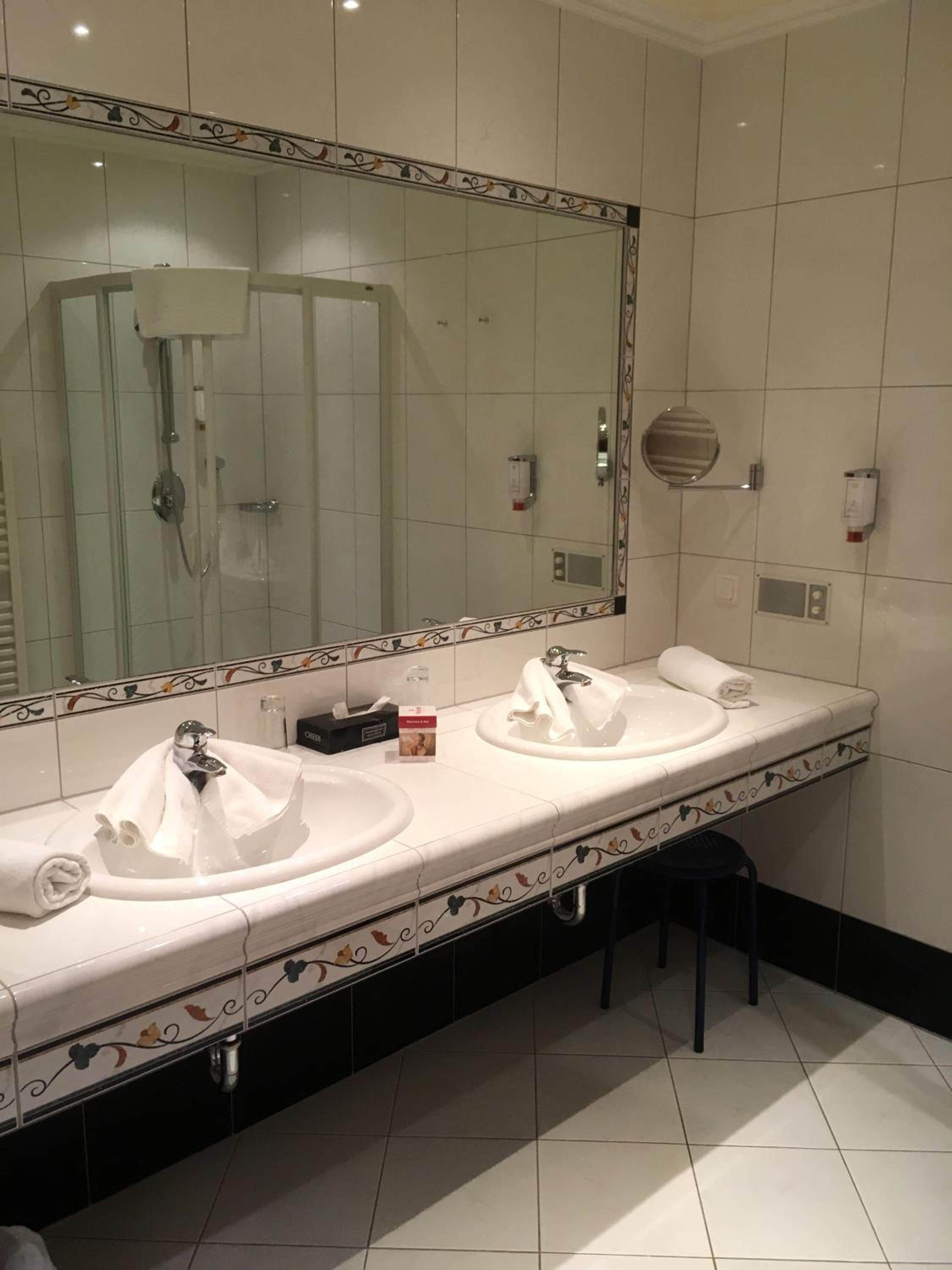 Comfort Double Room with Balcony and Mountain View photo 3