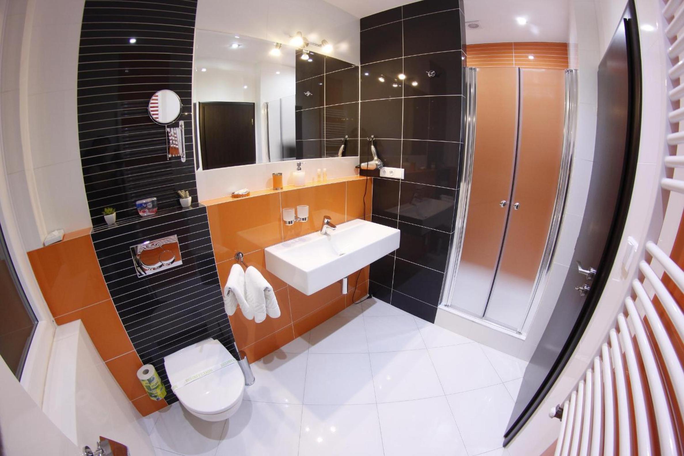 Double or Twin Room - Photo 8