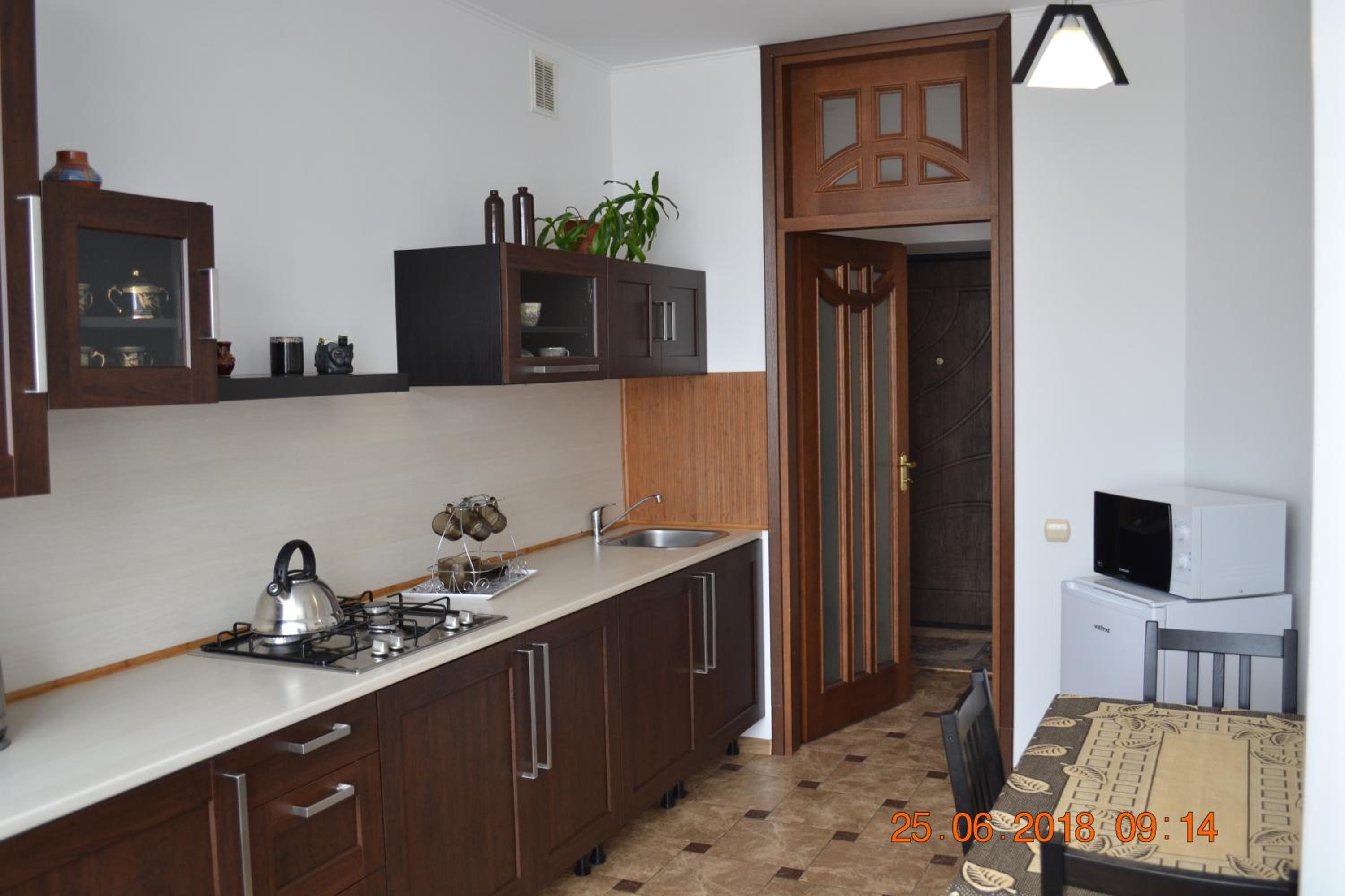 Apartment photo 2