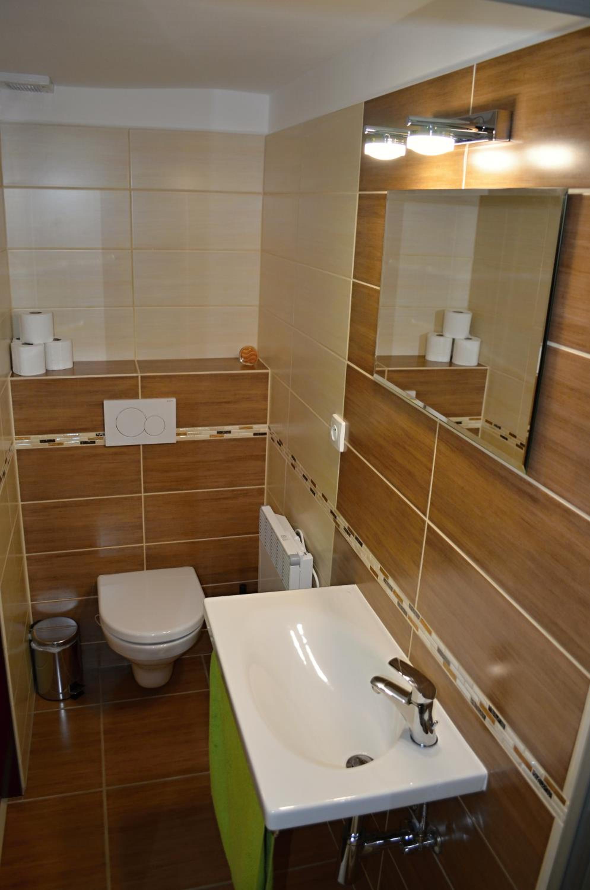 Apartment with Terrace photo 2