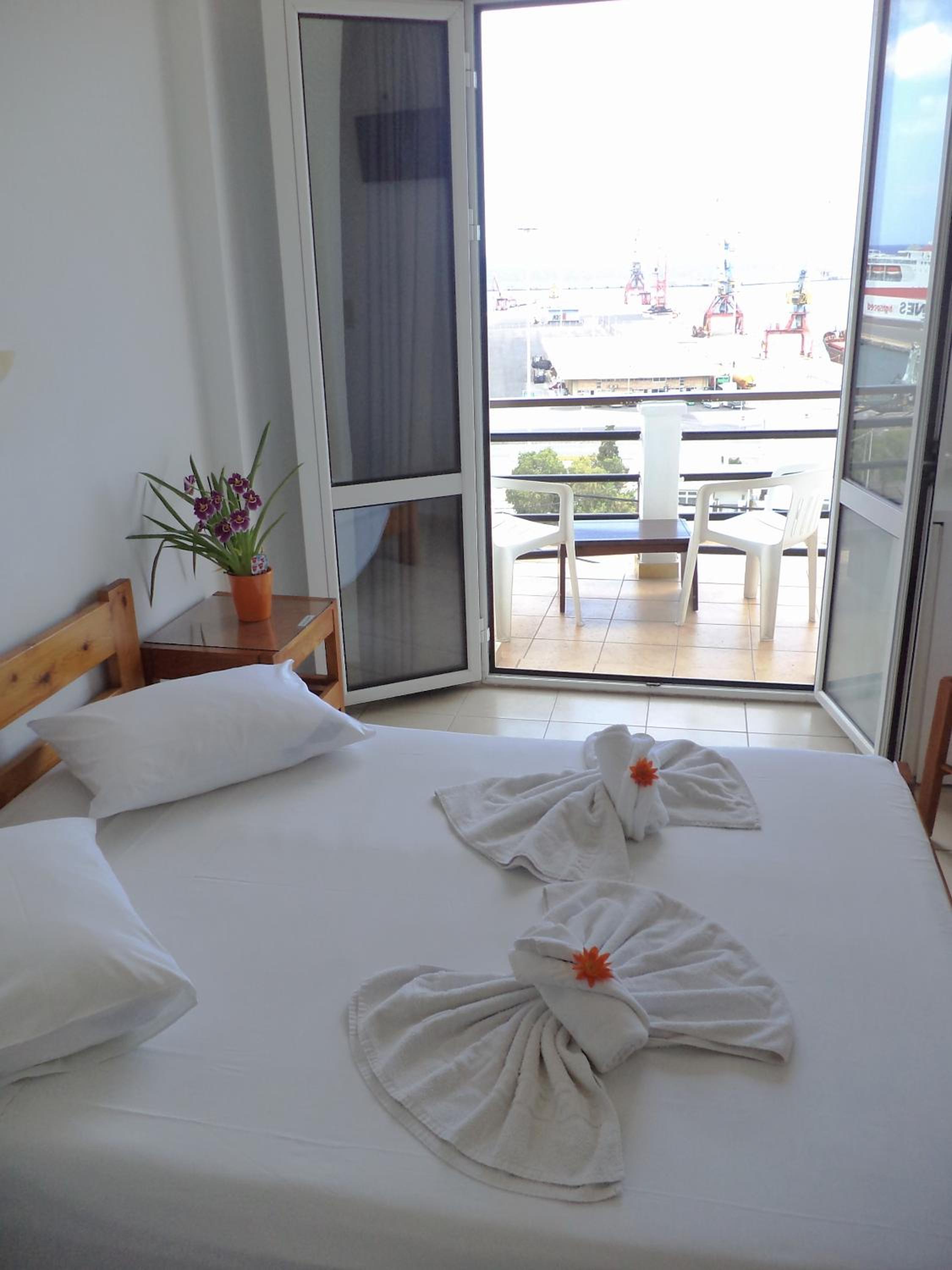 Double or Twin Room - Photo 17