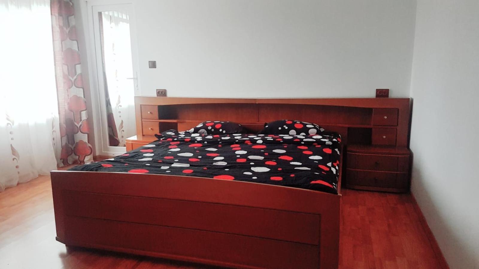 Double Room with Private Bathroom - Photo 3