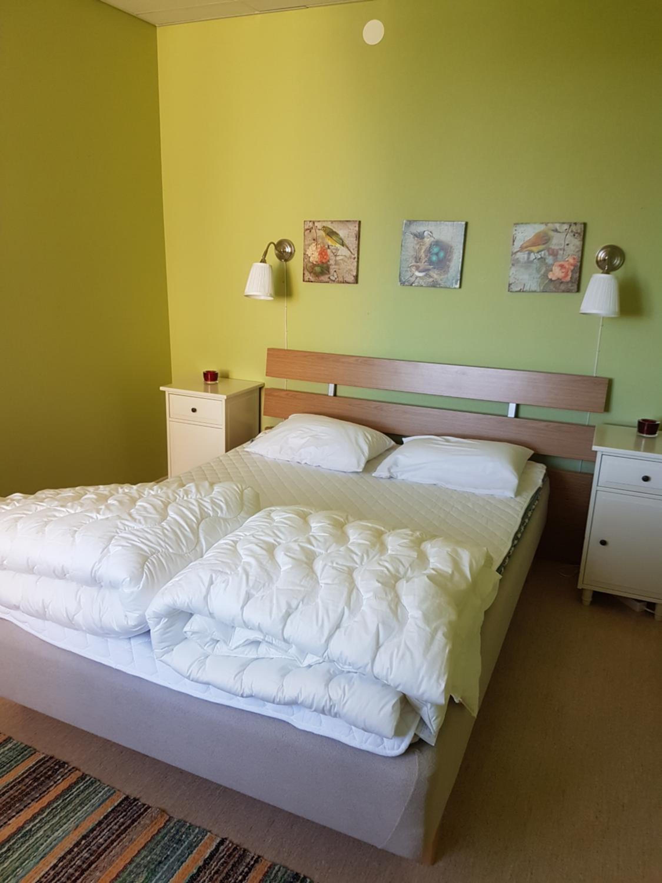 Twin Room with Shared Bathroom photo 3