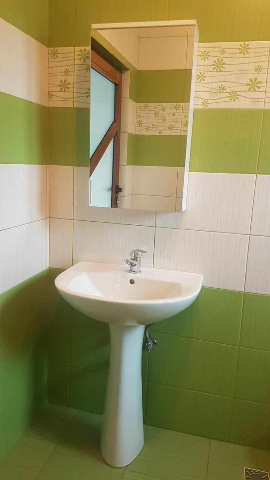 Double Room with Private Bathroom - Photo 6