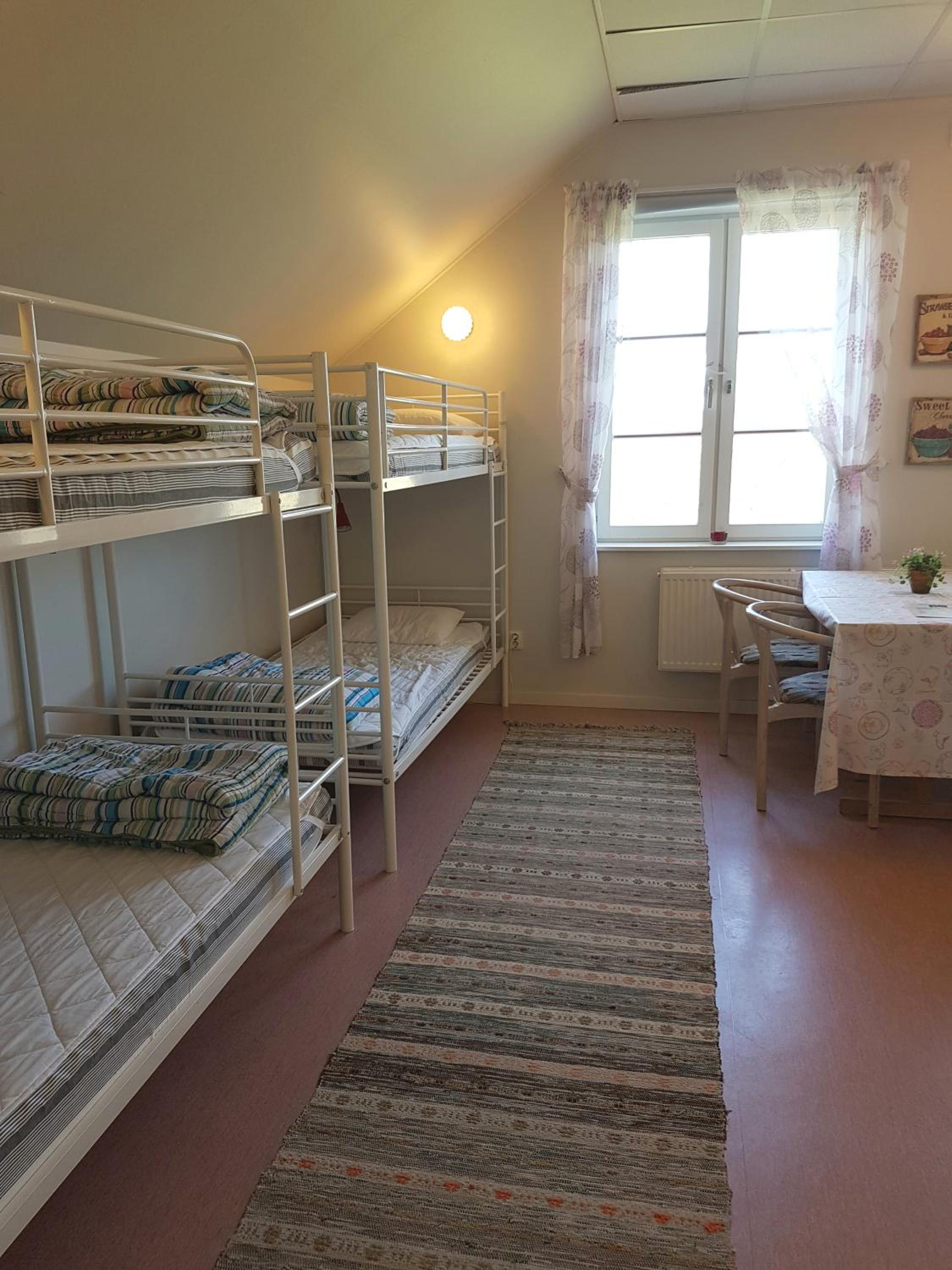 Quadruple Room with Shared Bathroom photo 1