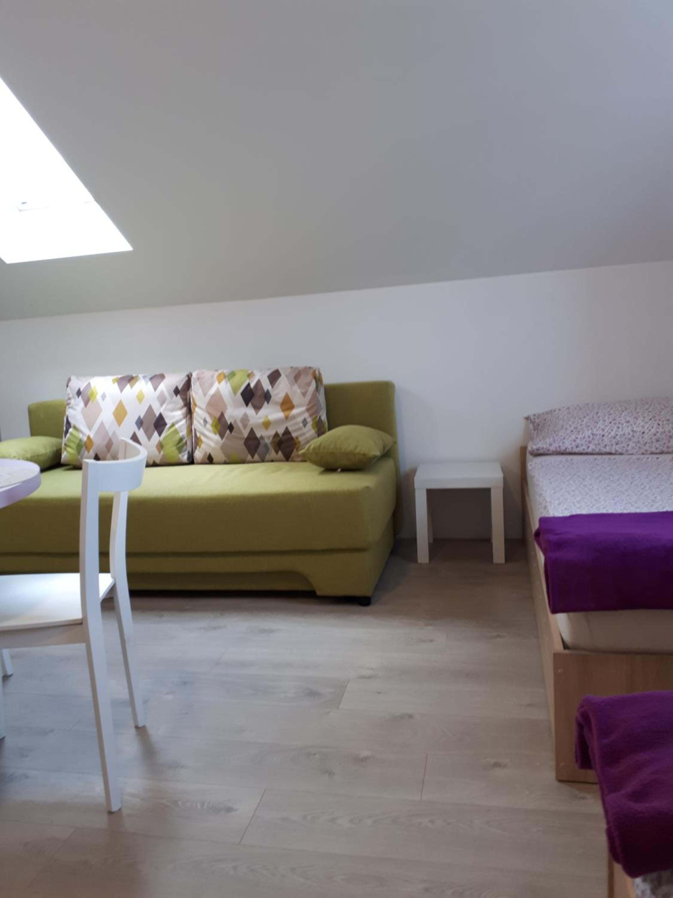 Studio Apartment - Photo 4