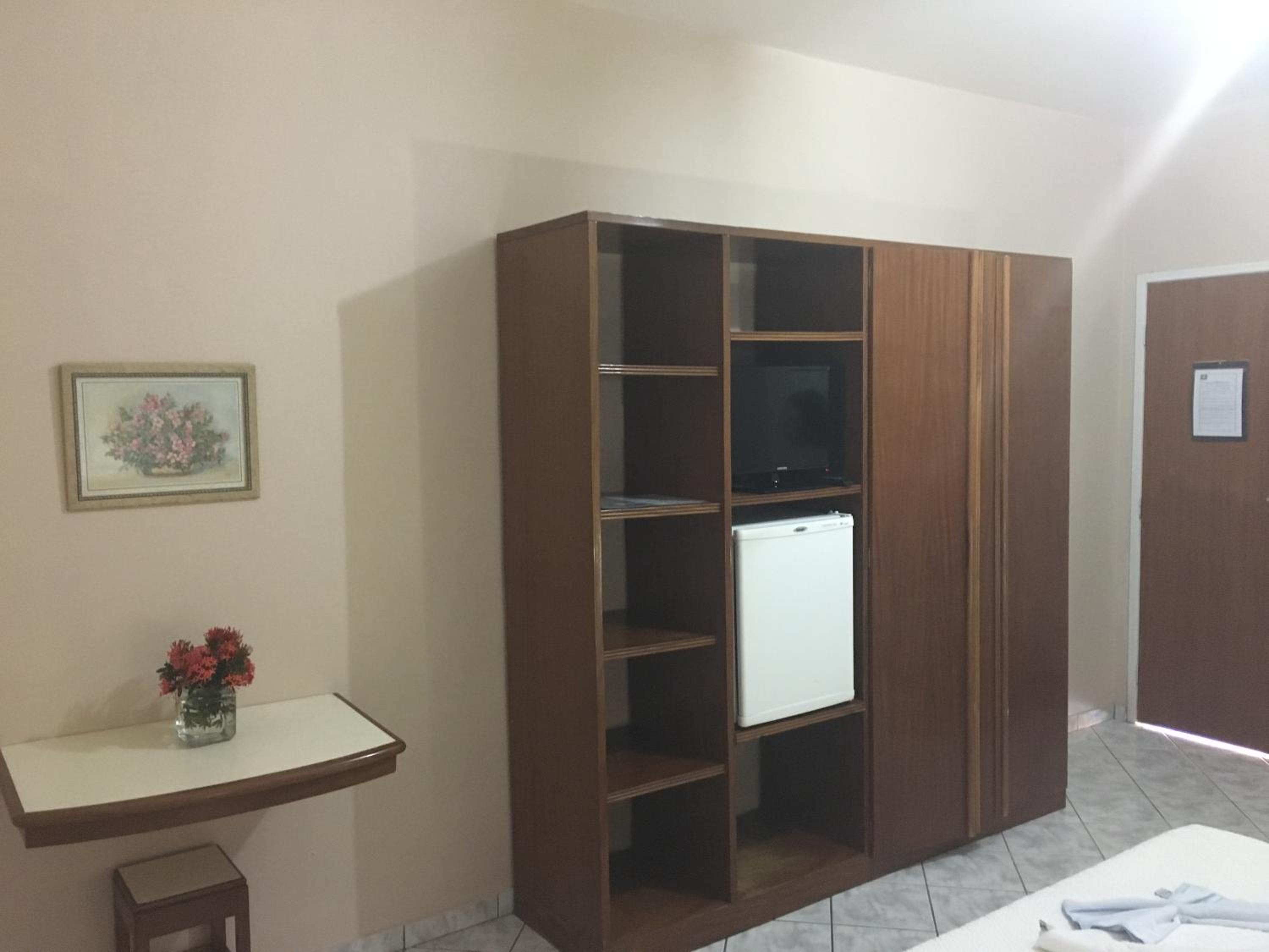 Standard Triple Room with Air Conditioning - Photo 1