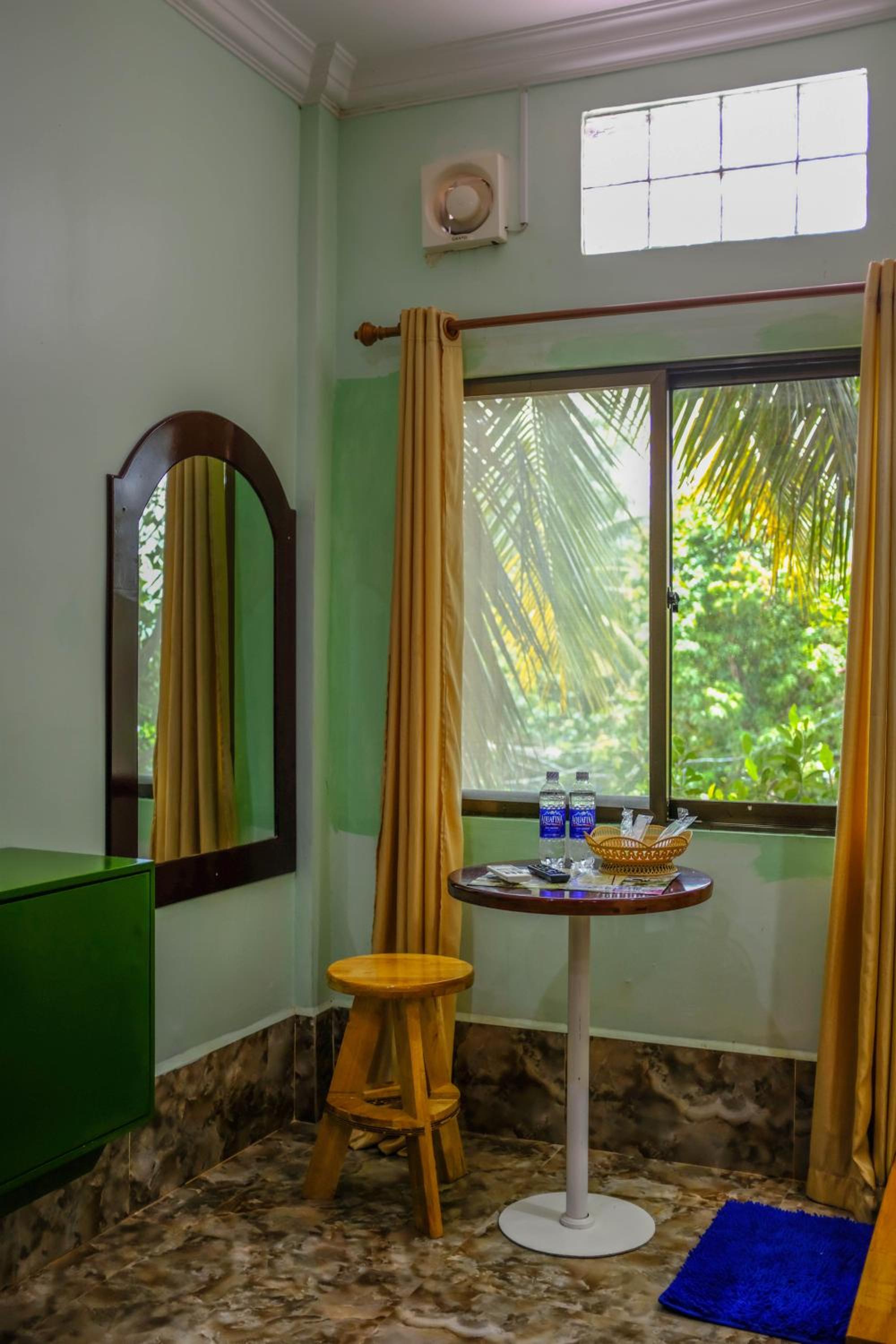 Deluxe Double Room with Extra Bed - Photo 16