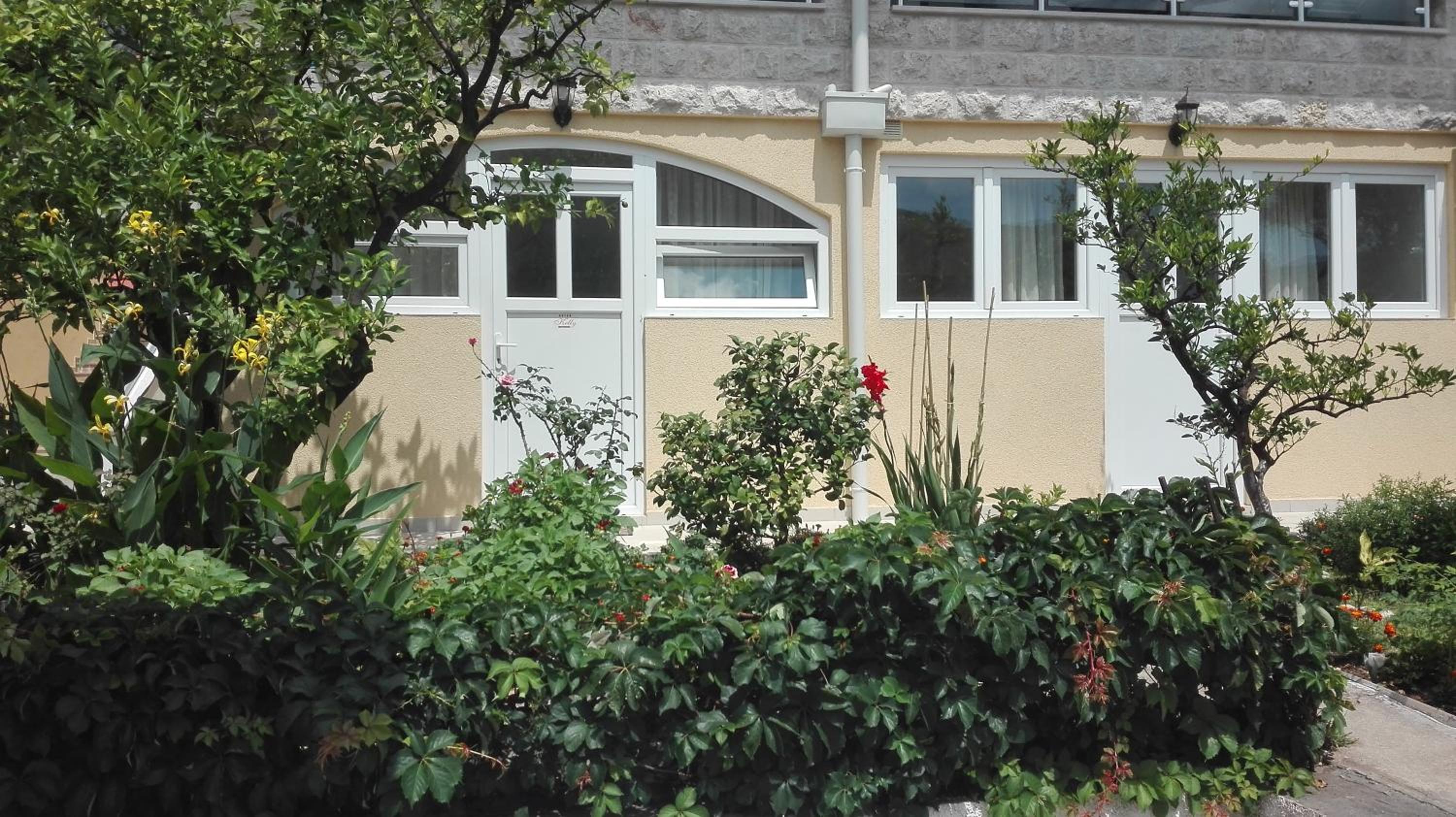 Apartment with Garden View photo 2