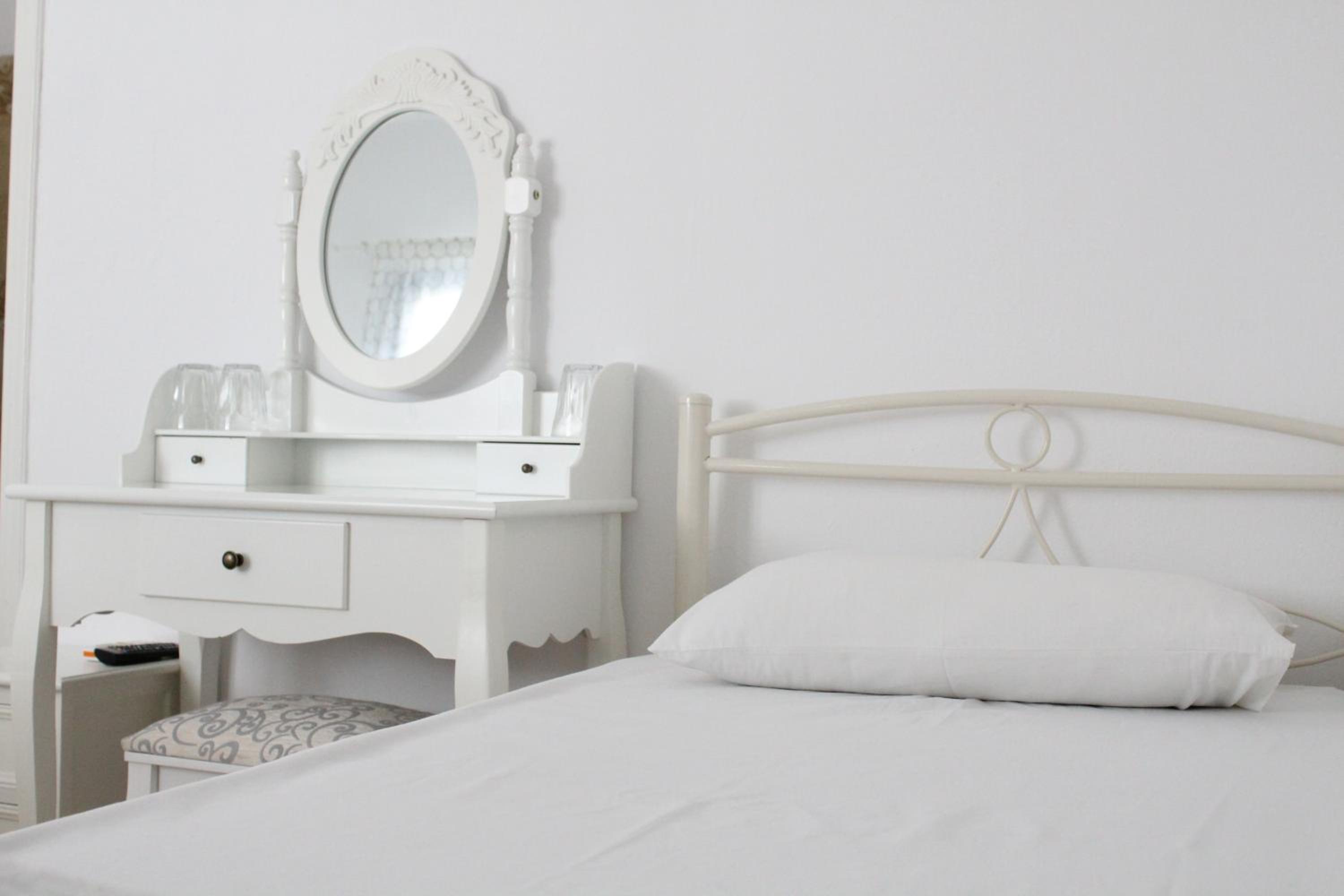 Triple Room - Photo 6