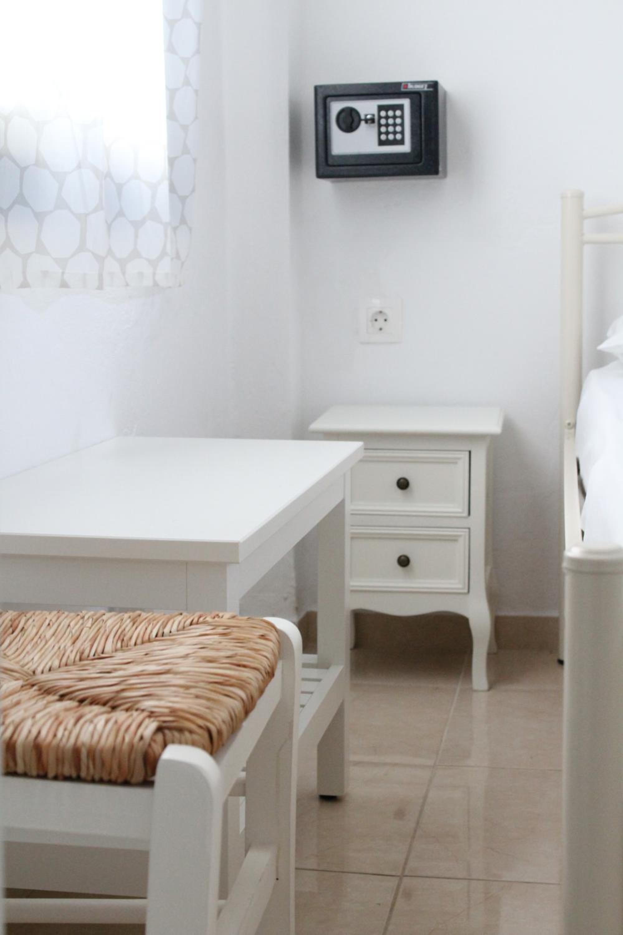 Triple Room - Photo 5