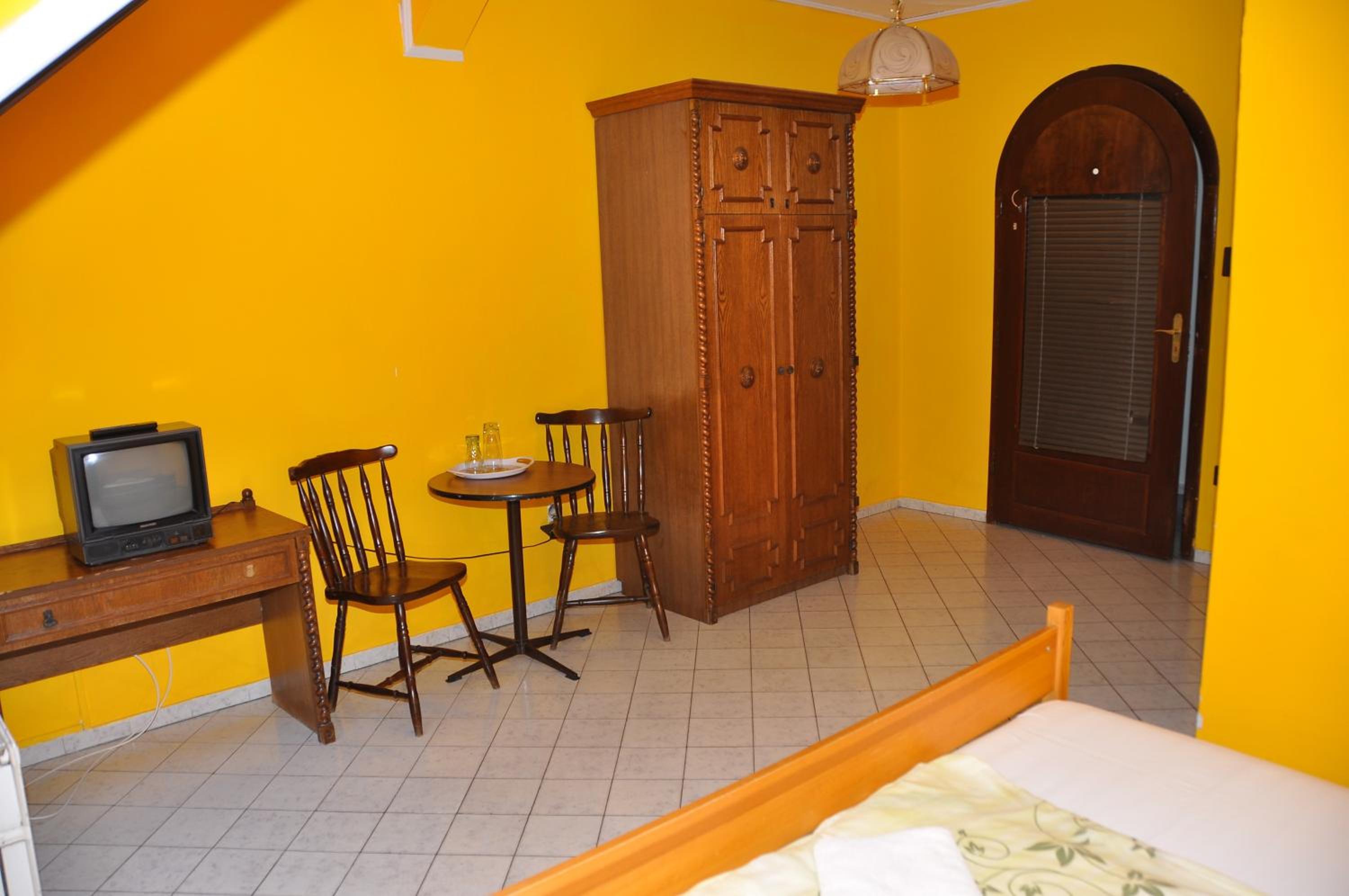 Double or Twin Room - Photo 1
