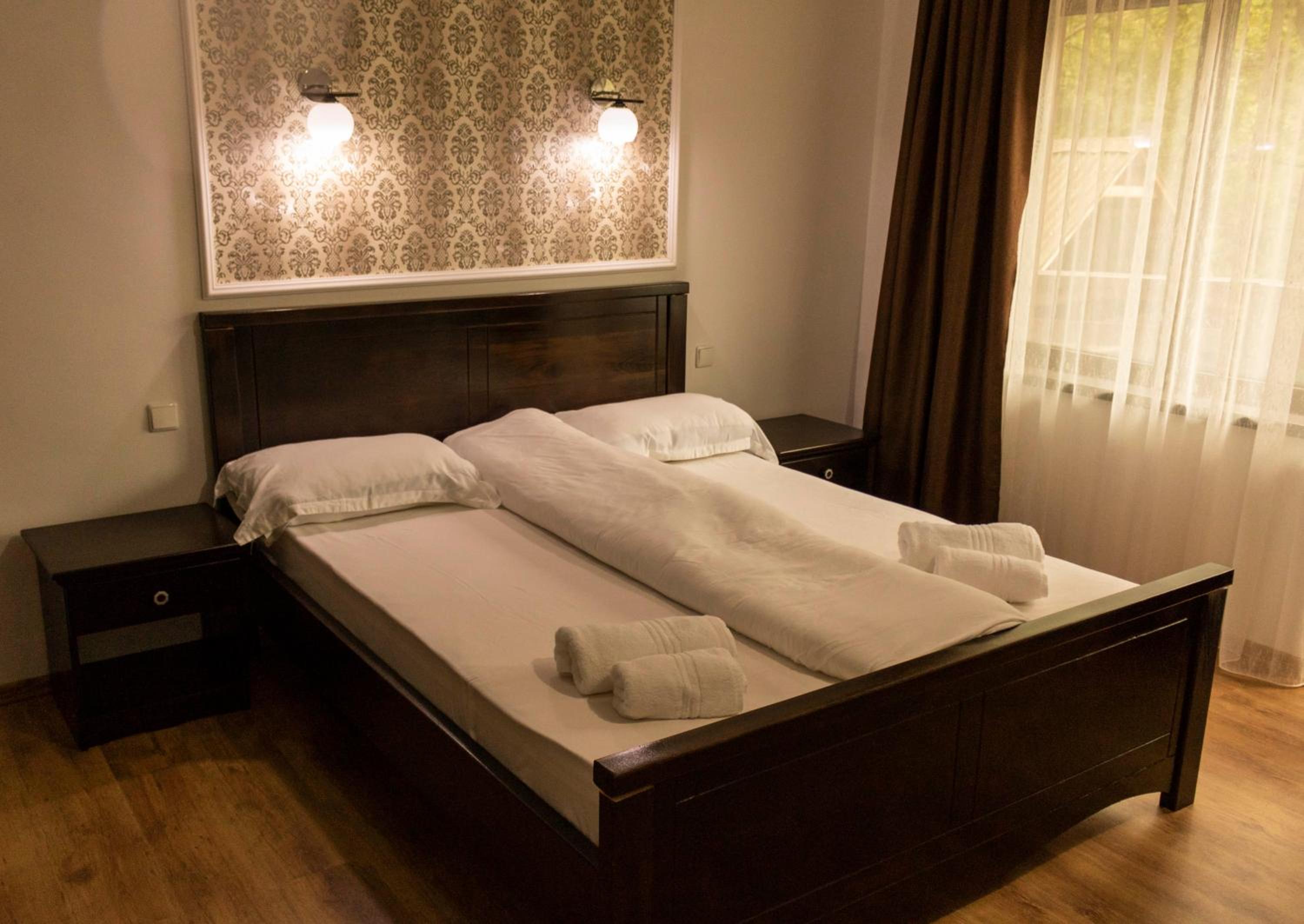Double Room - Photo 1
