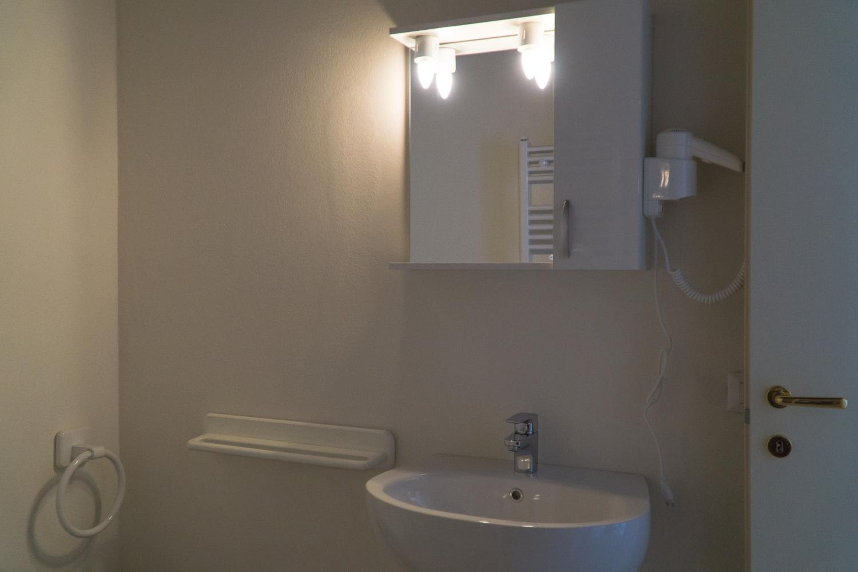 Comfort Triple Room photo 3