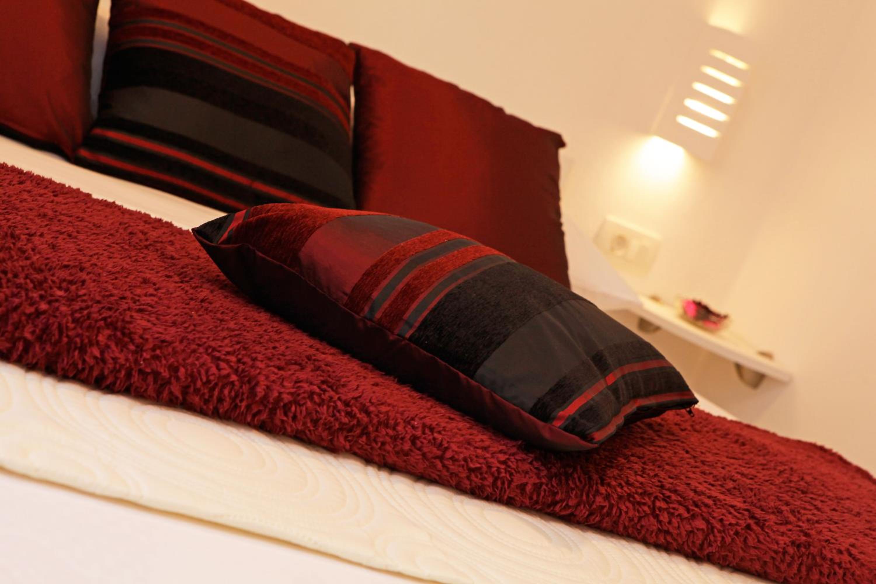 Double Room with Garden View - Photo 5
