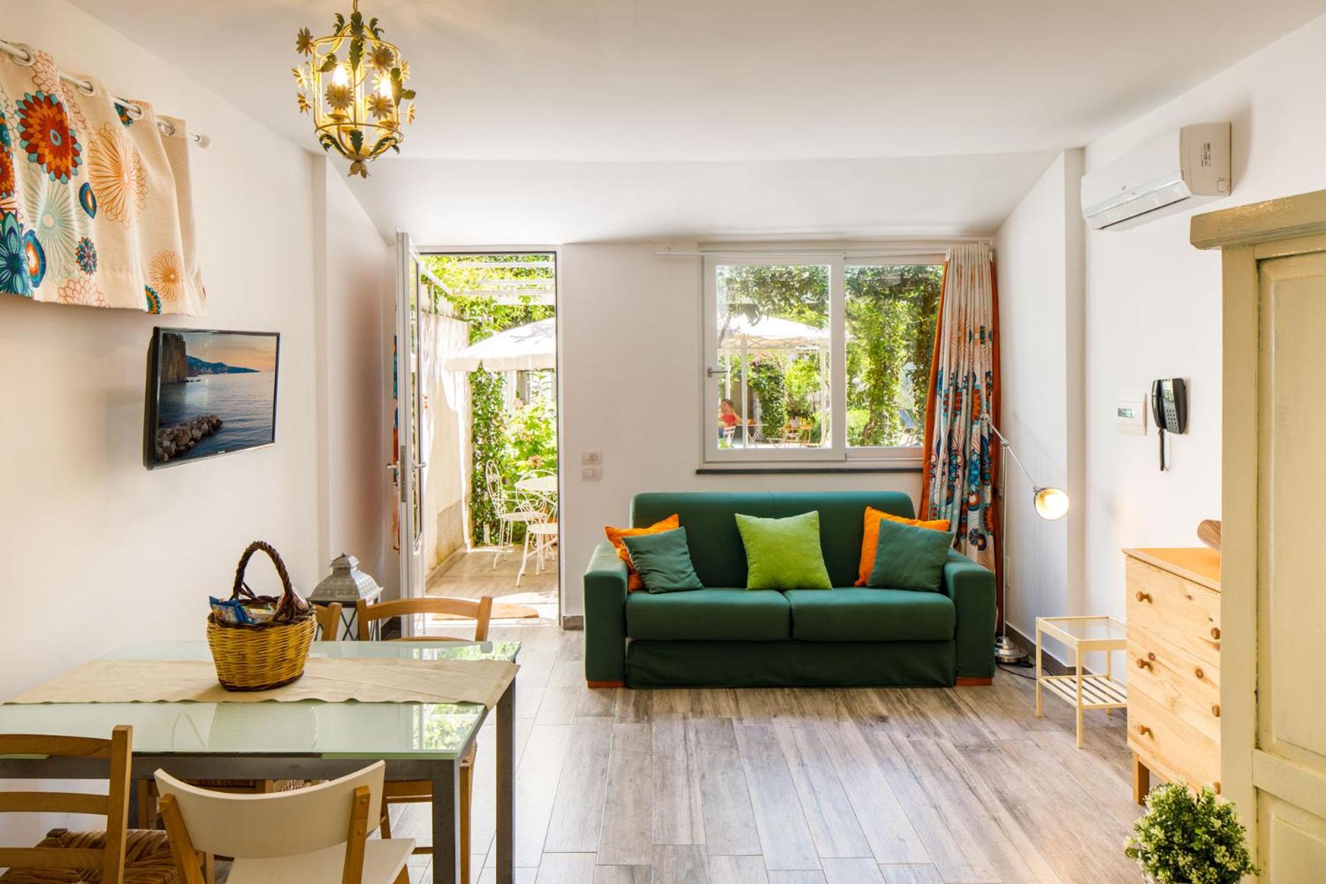 One-Bedroom Apartment - Annex