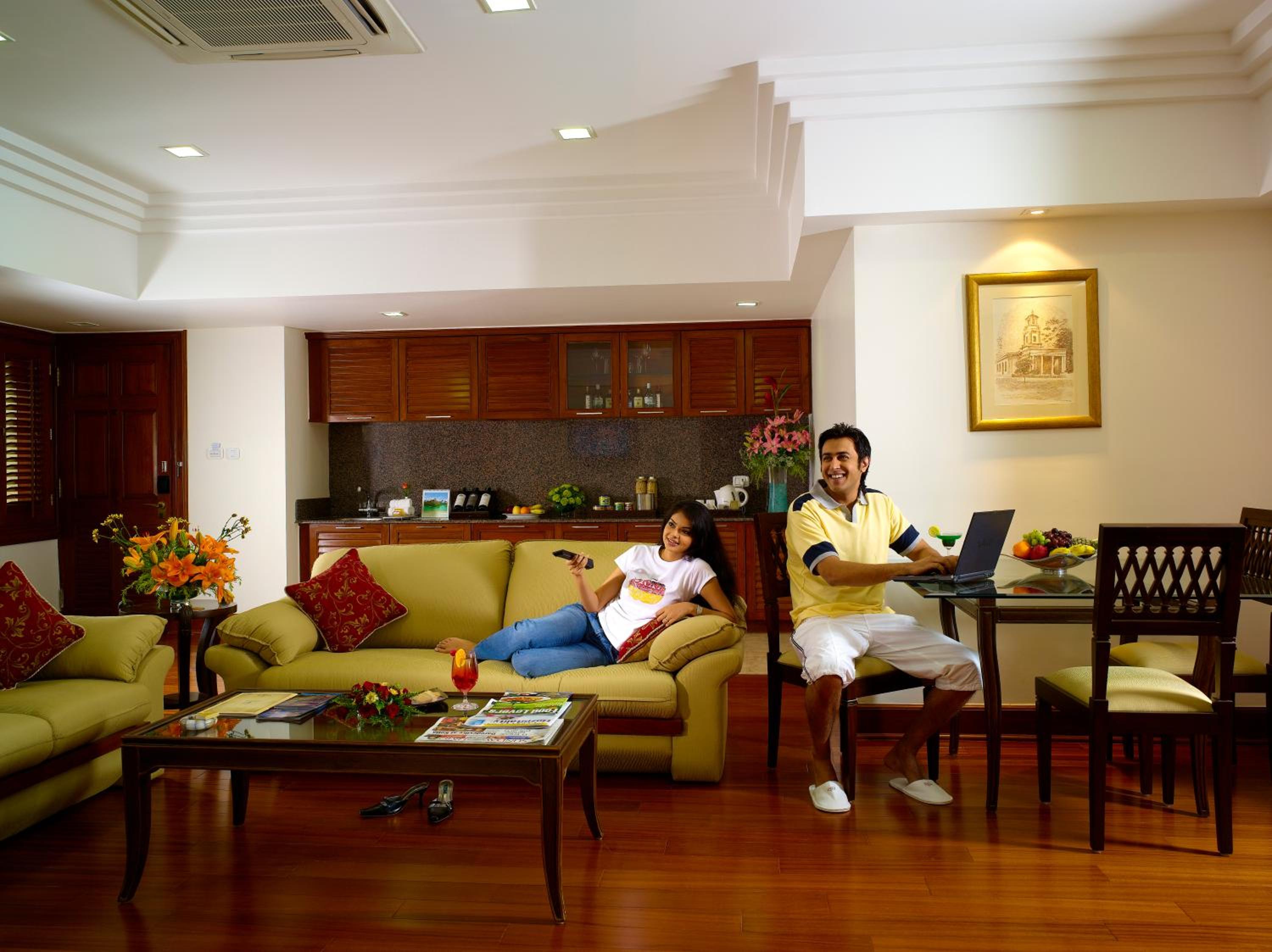 Club Suite – Two Bedrooms Suite with Kitchen with 10% Discount on Food and complimentary 2 Hand Crafted/Brewed Beer - Photo 3