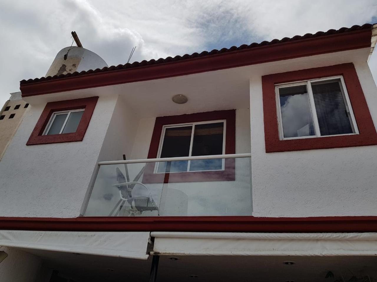 Studio with Balcony photo 3