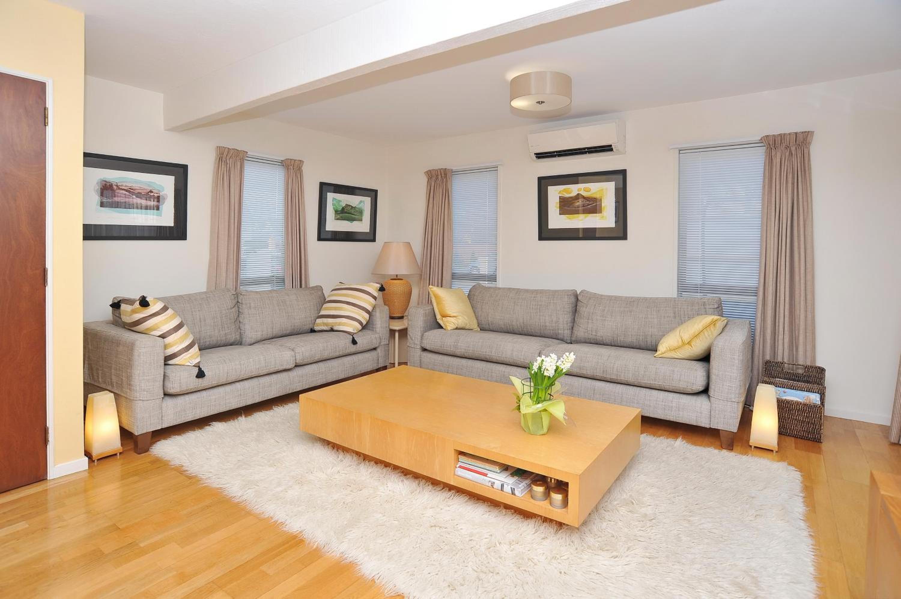 Apartment photo 1