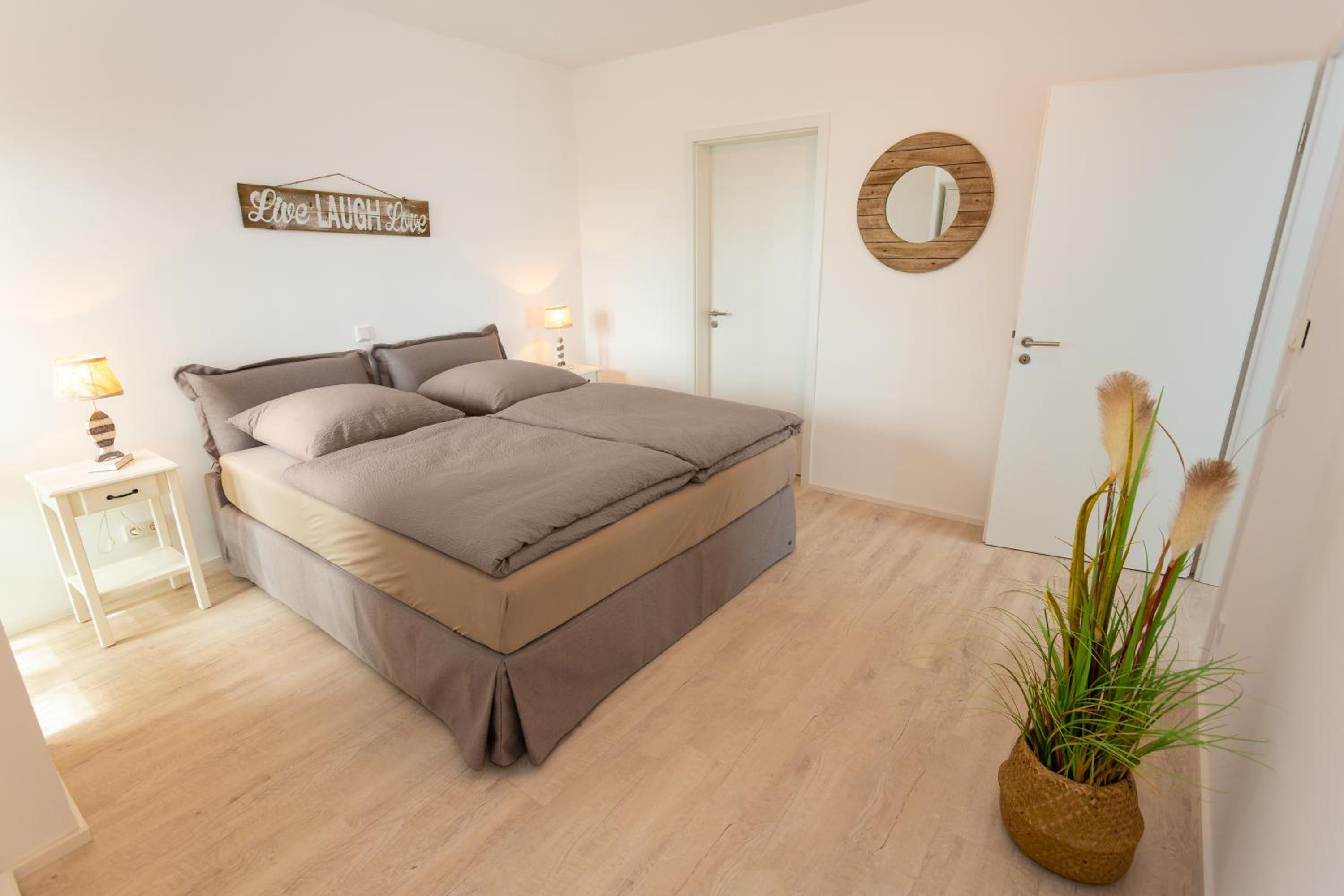 Apartment photo 1