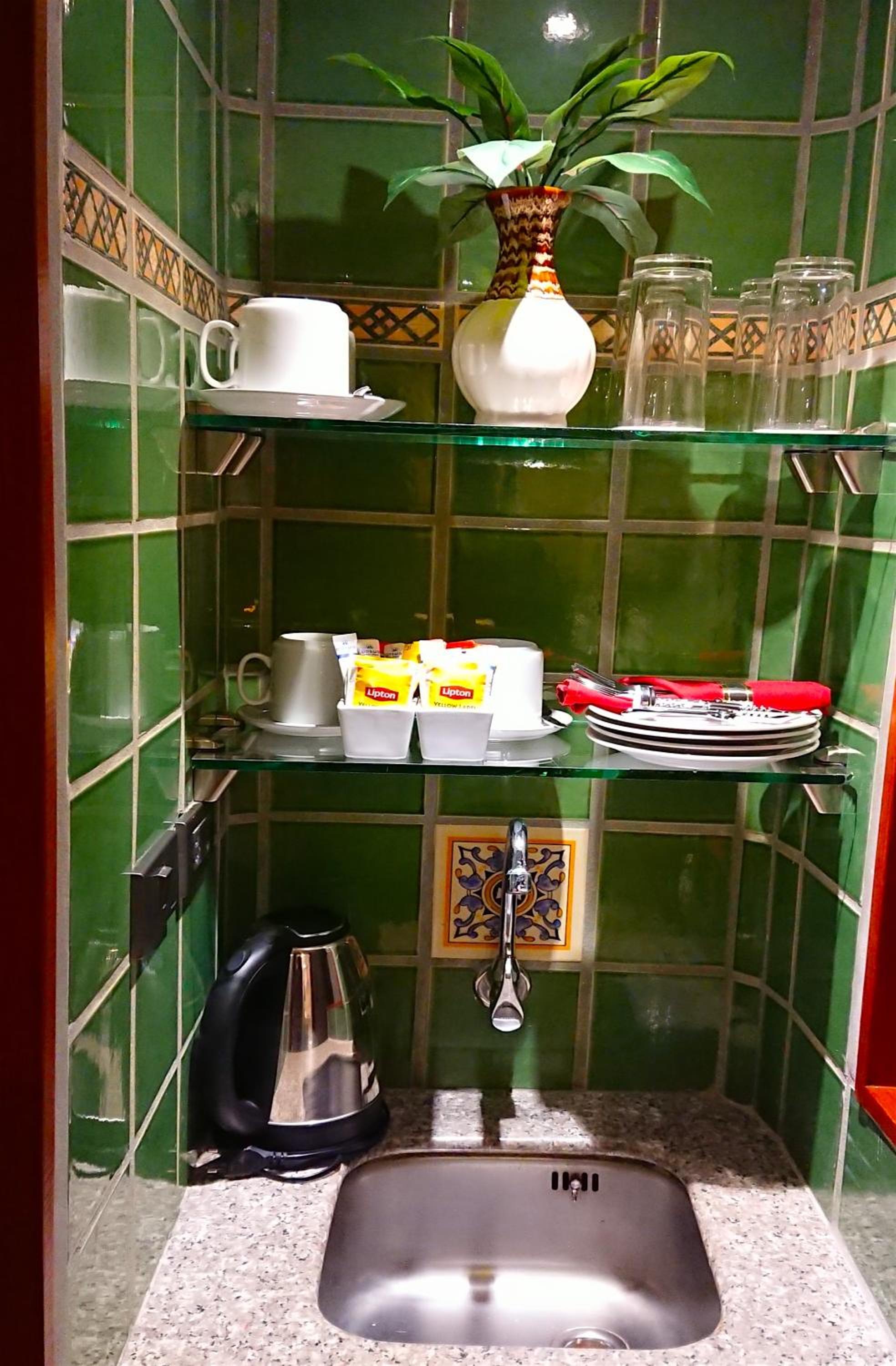 Deluxe Room - Photo 3