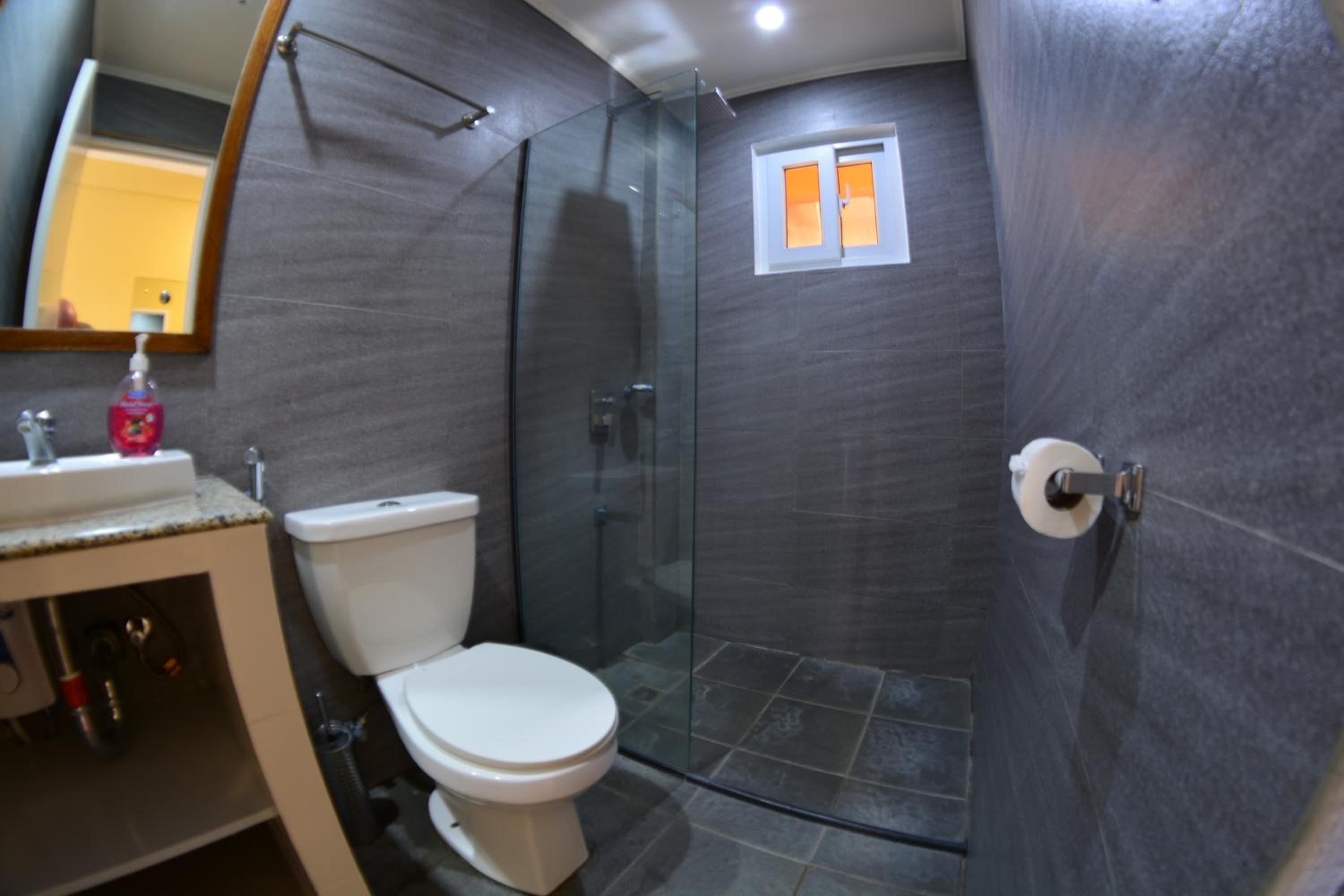 Deluxe Double Room with Balcony - Photo 16